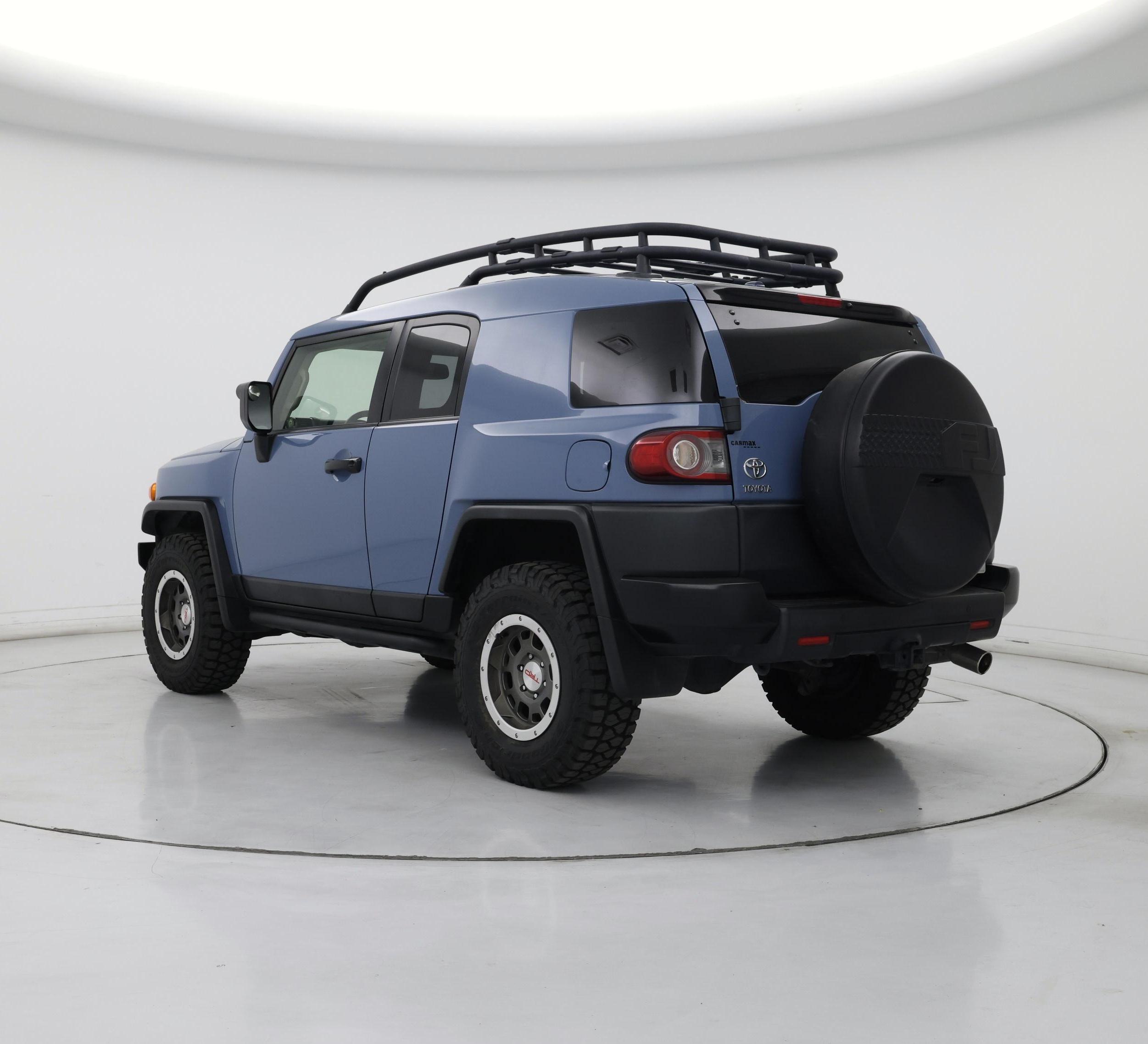 Thumbnail: 2014 Toyota FJ Cruiser - 2