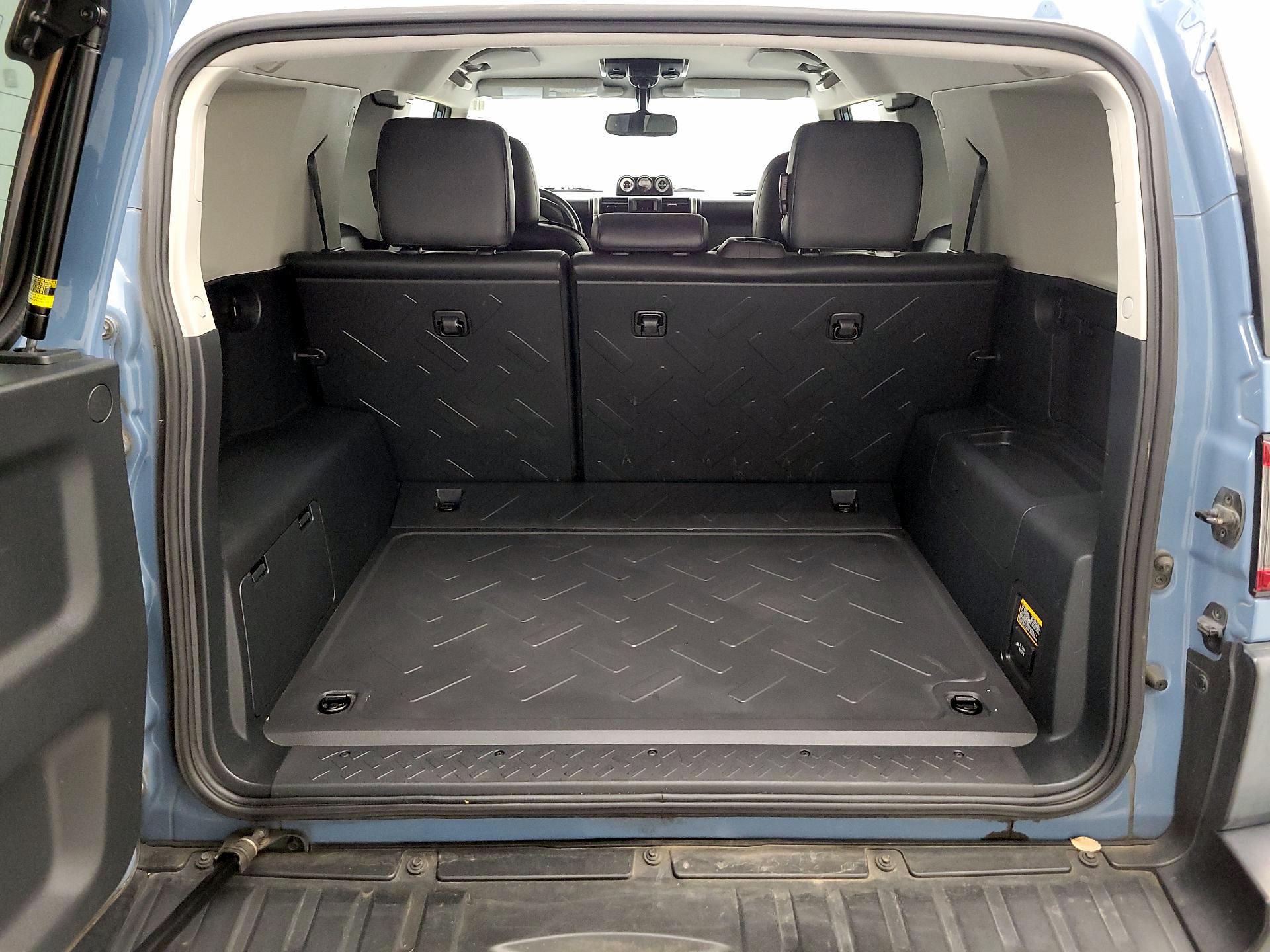 Thumbnail: 2014 Toyota FJ Cruiser - 19