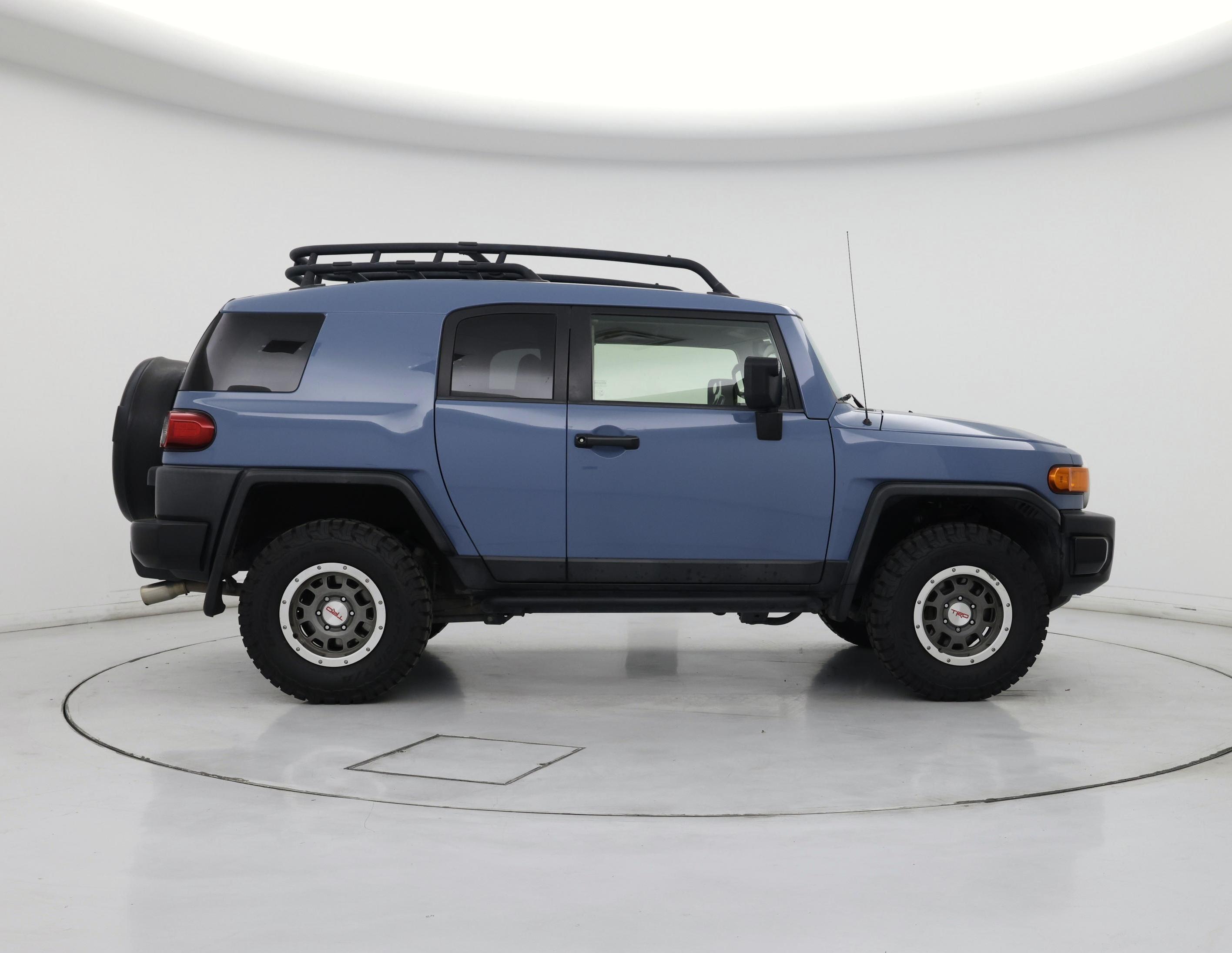 Thumbnail: 2014 Toyota FJ Cruiser - 7