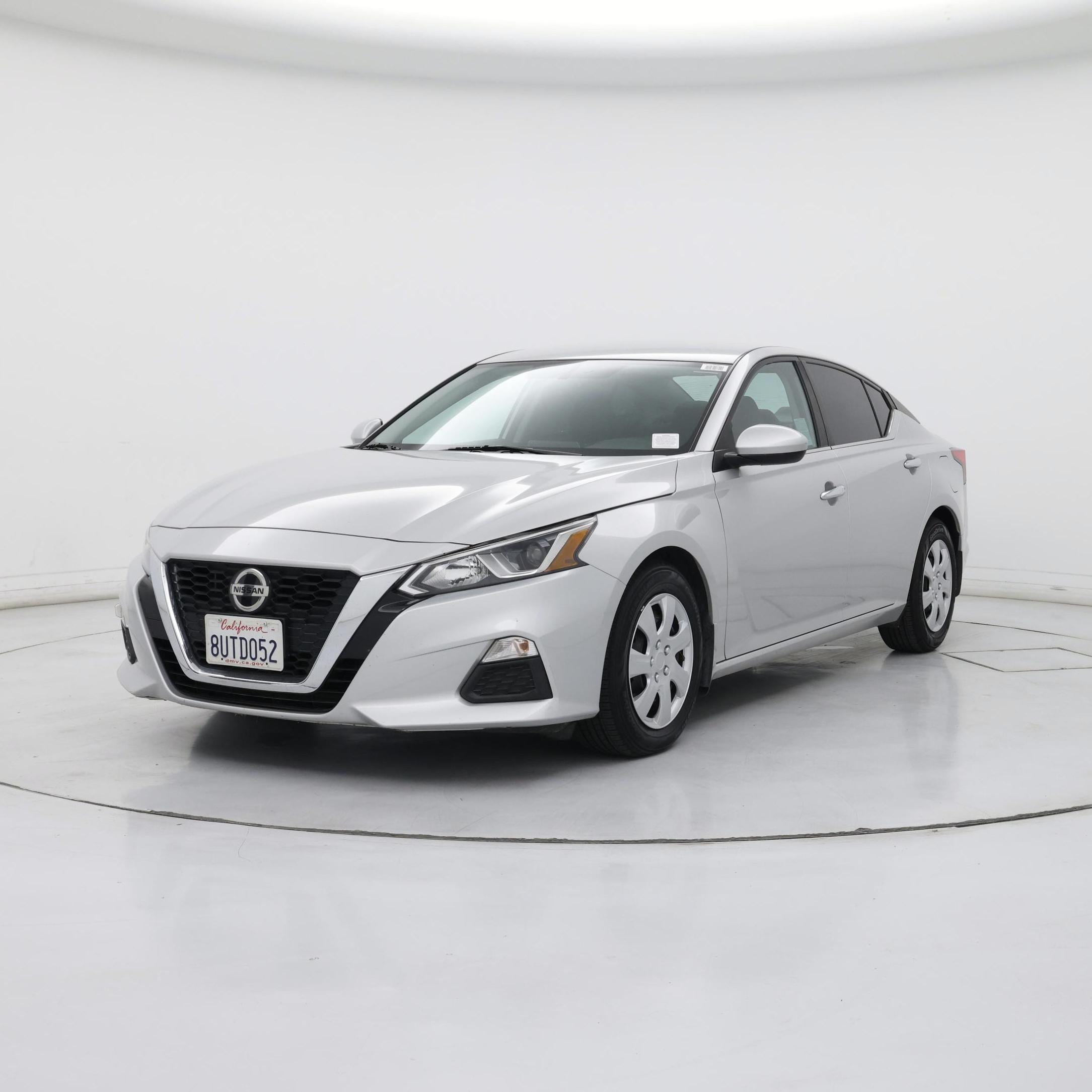 Thumbnail: 2020 Nissan Altima - 4