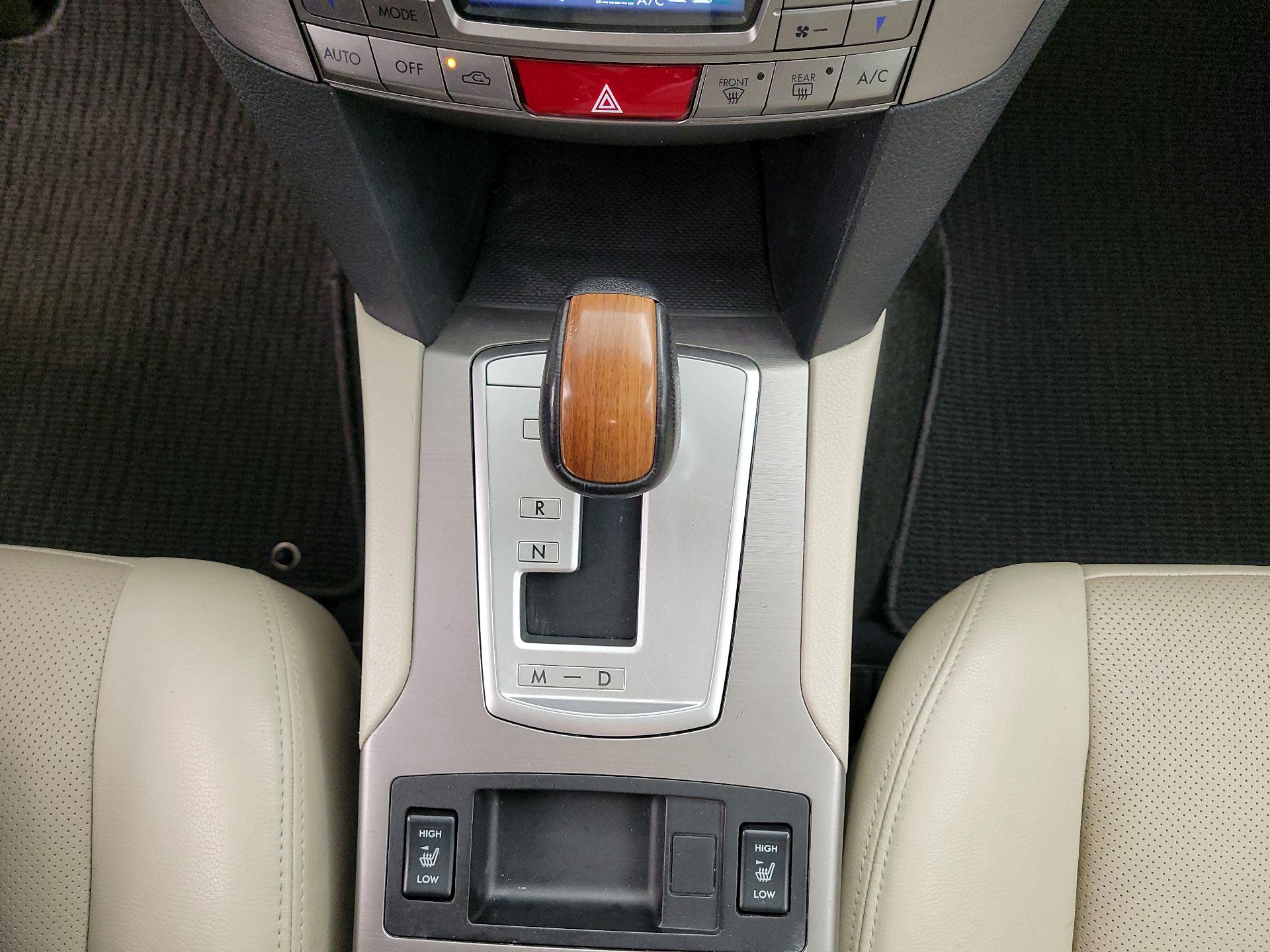 Thumbnail: 2014 Subaru Outback - 18