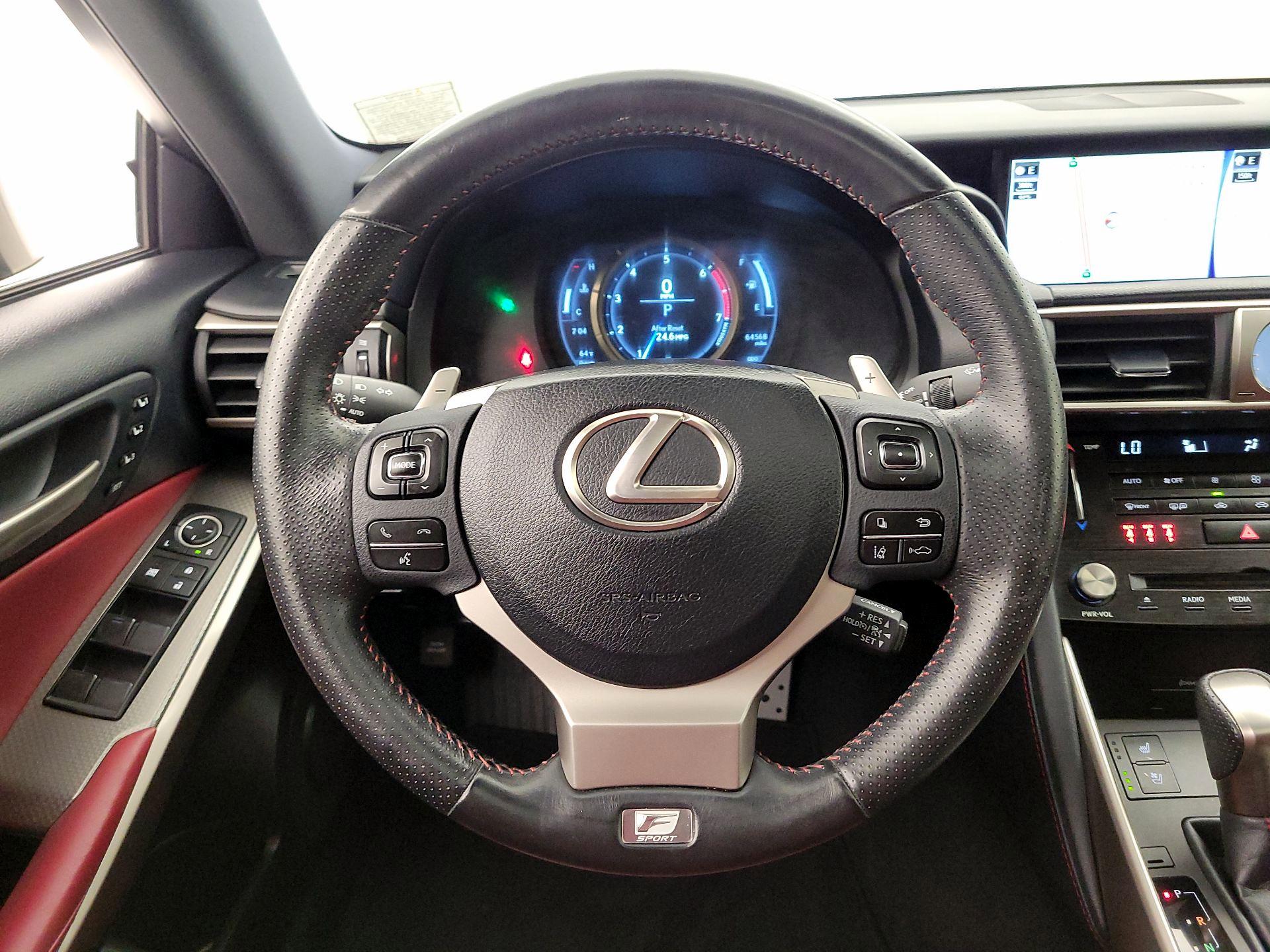Thumbnail: 2018 Lexus IS - 10