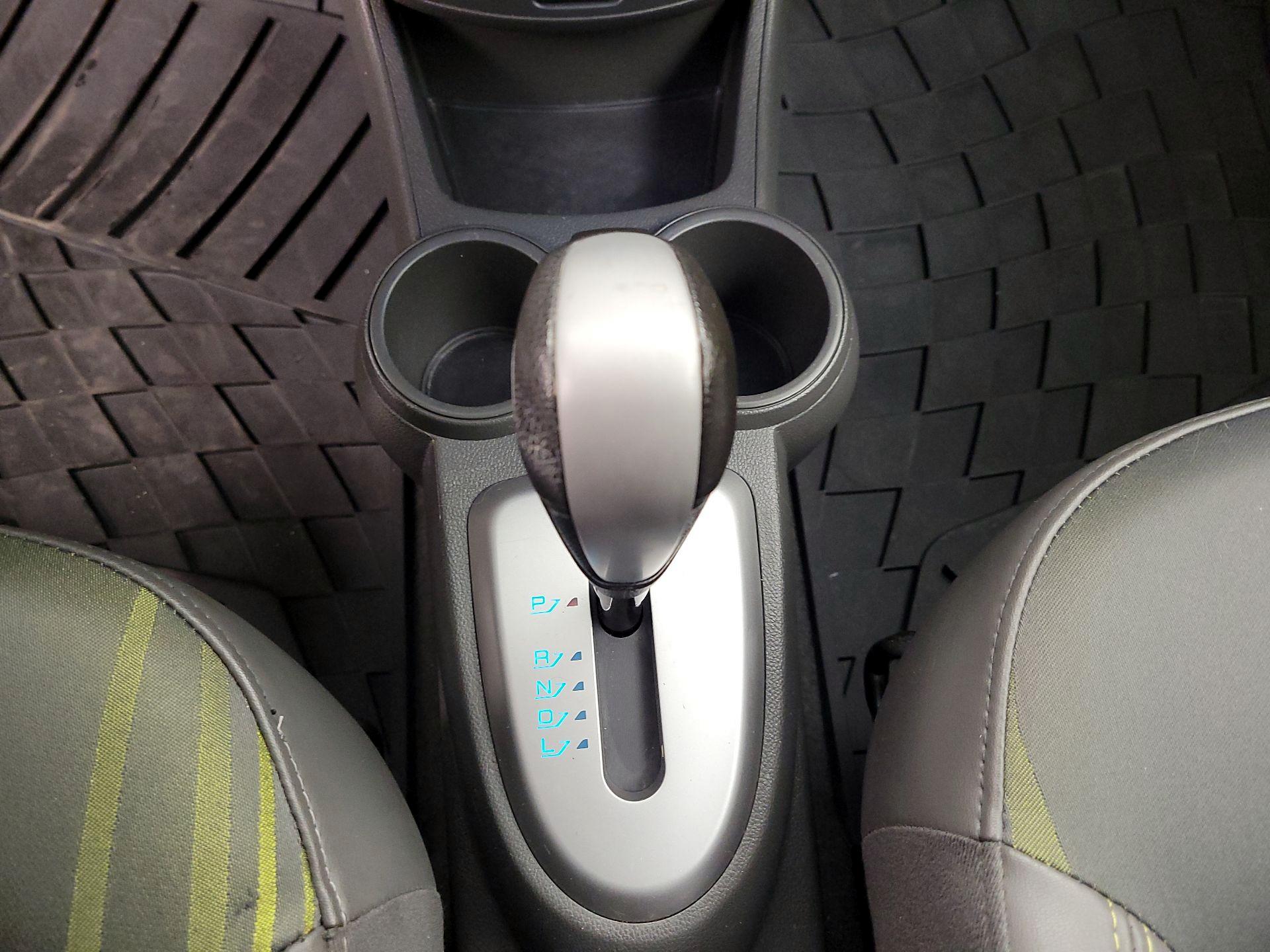 Thumbnail: 2014 Chevrolet Spark - 16