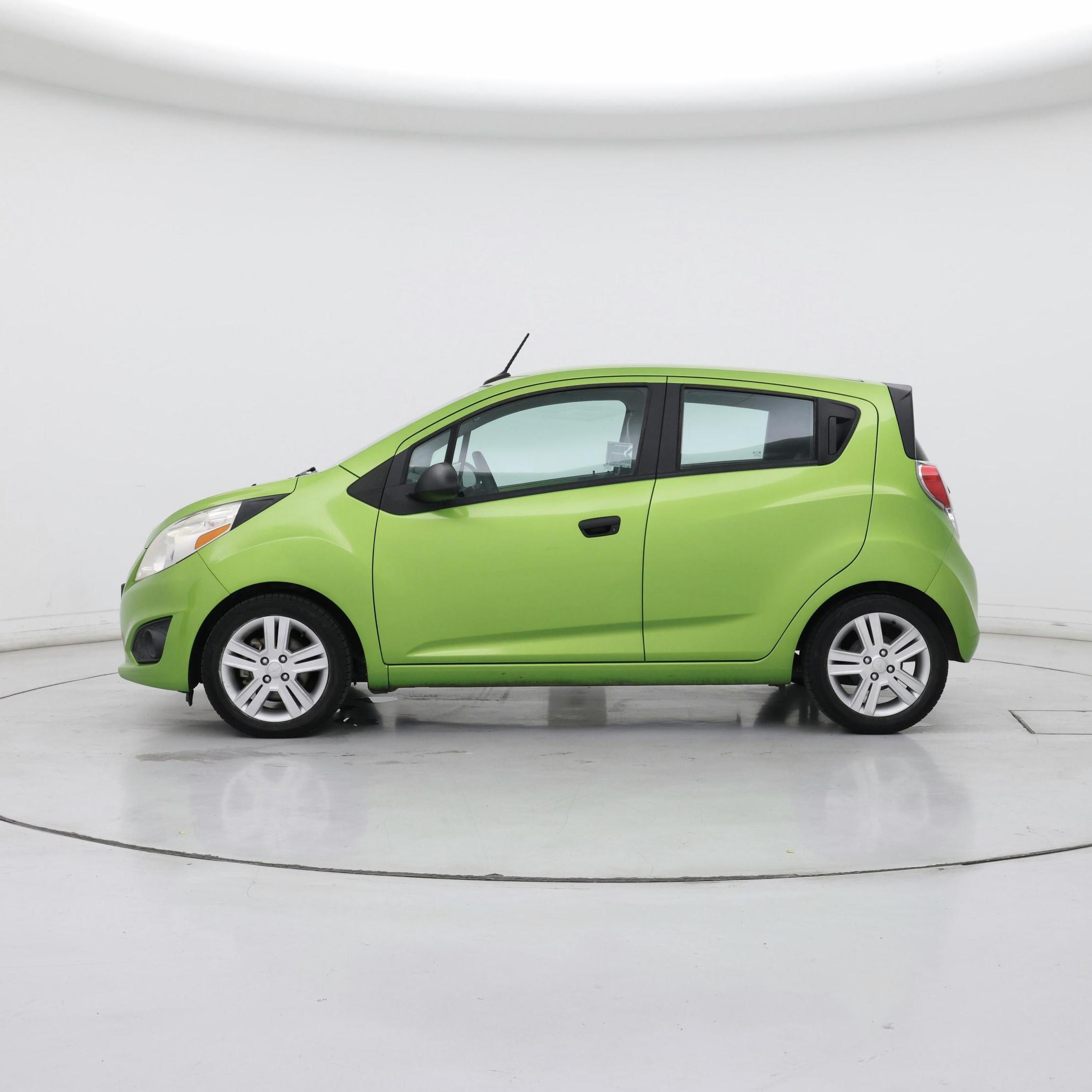 Thumbnail: 2014 Chevrolet Spark - 3