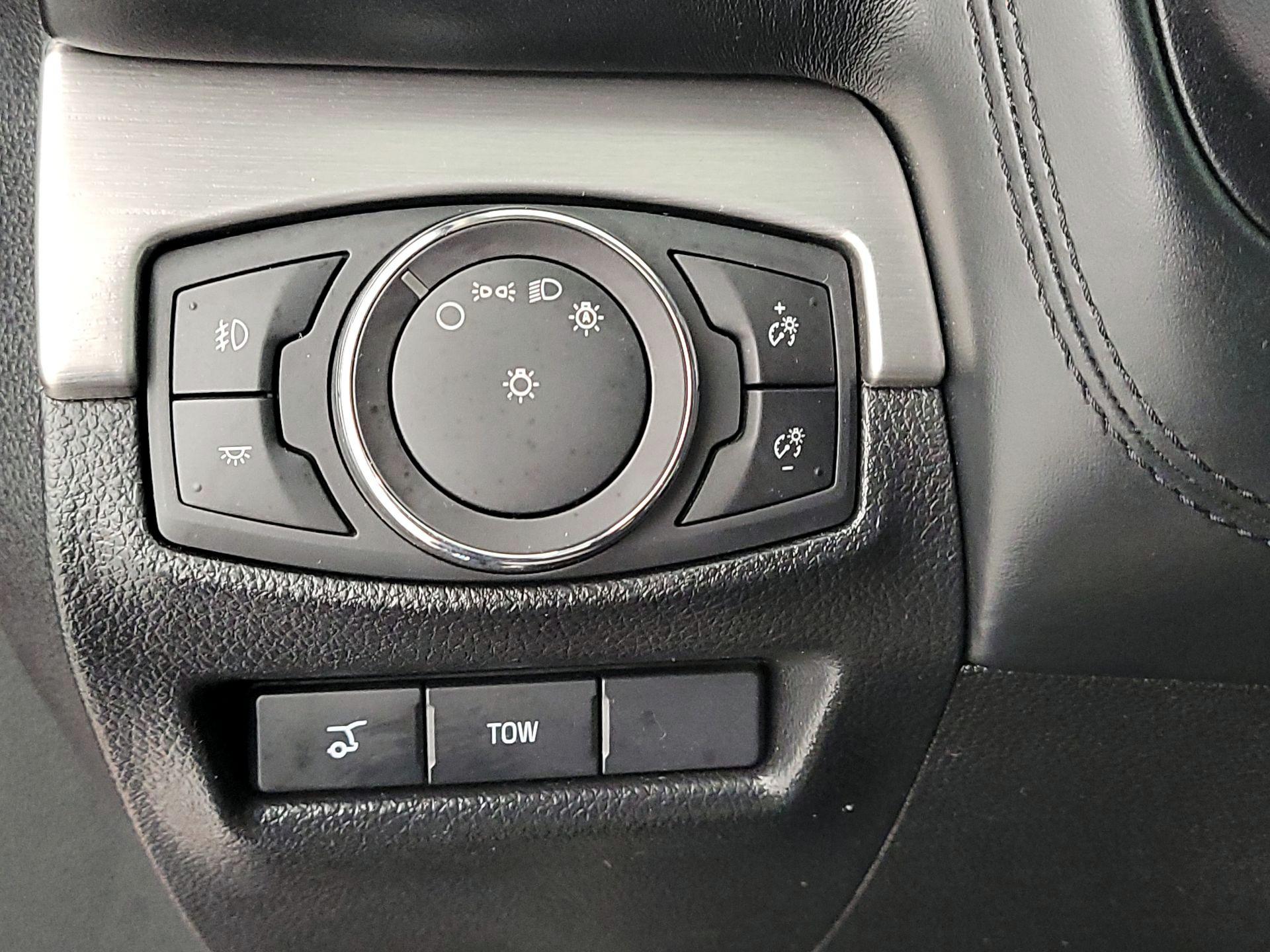 Thumbnail: 2018 Ford Explorer - 13