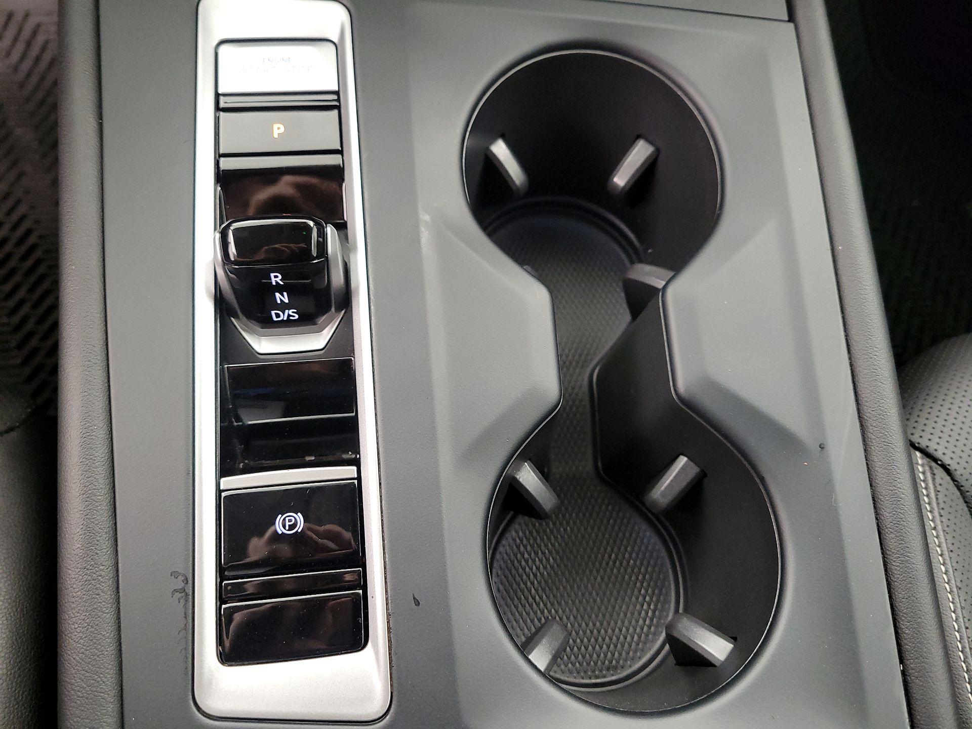 Thumbnail: 2024 Volkswagen Atlas - 17