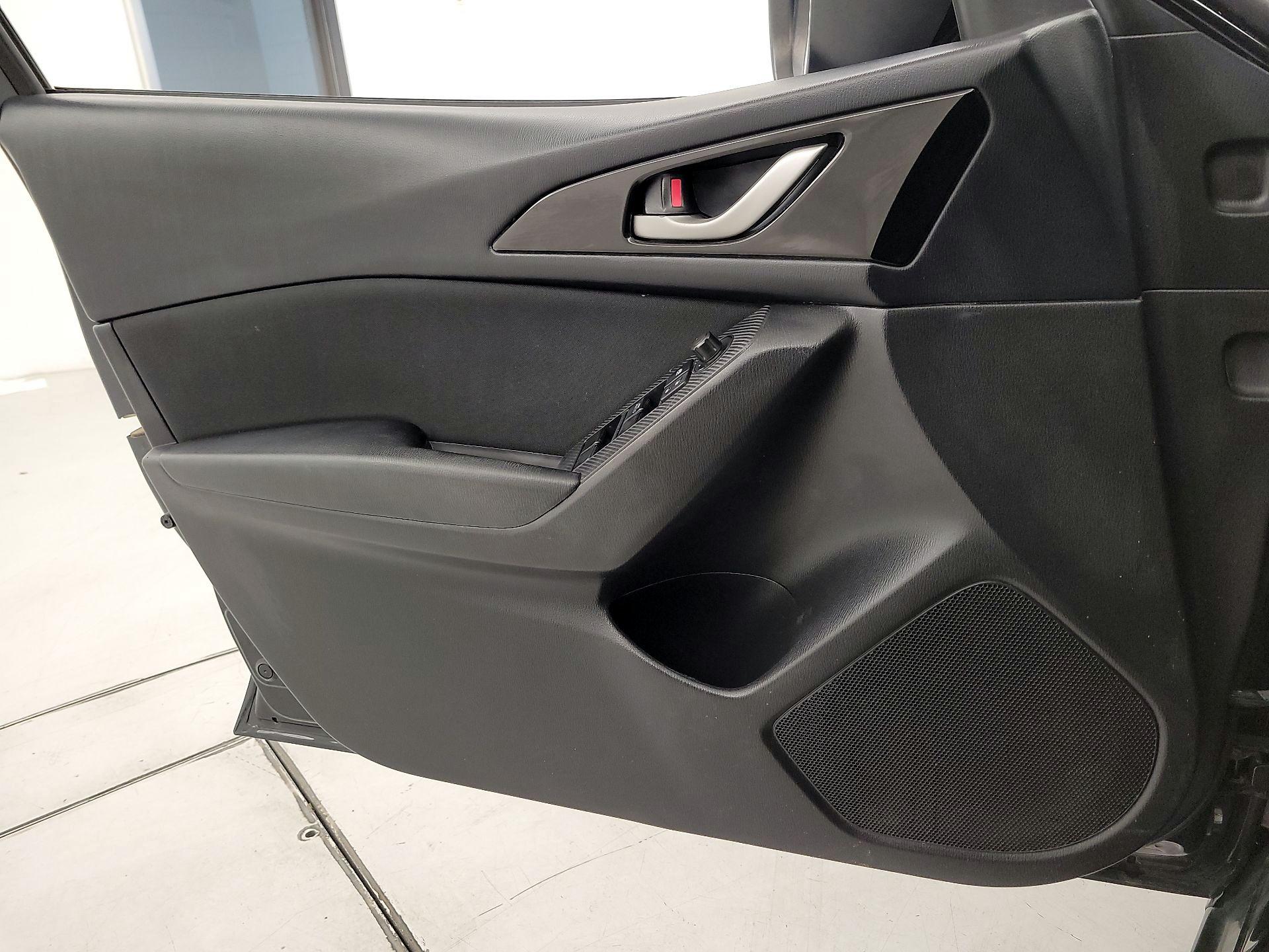 Thumbnail: 2015 Mazda Mazda3 - 12