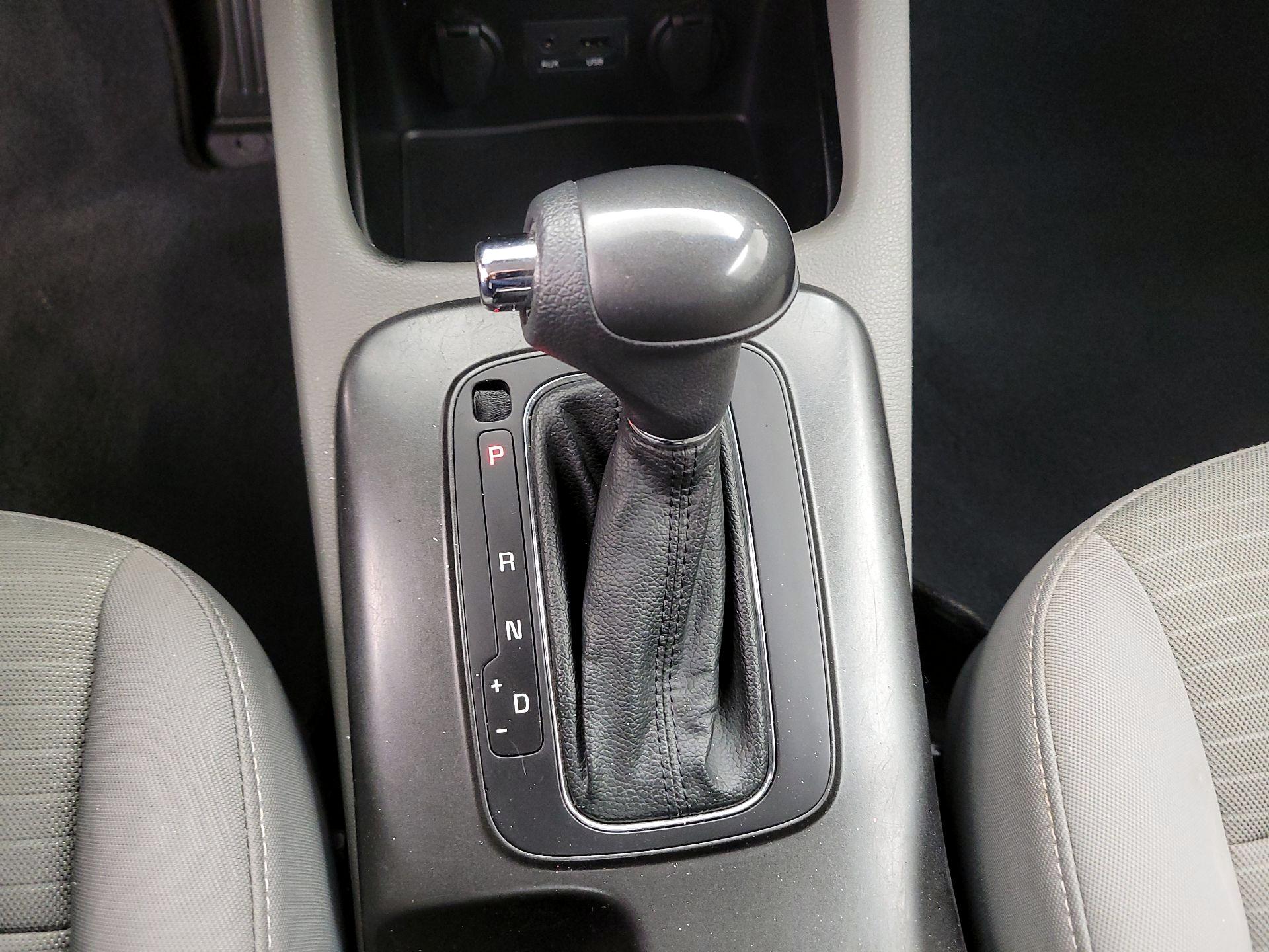 Thumbnail: 2014 Kia Forte - 16