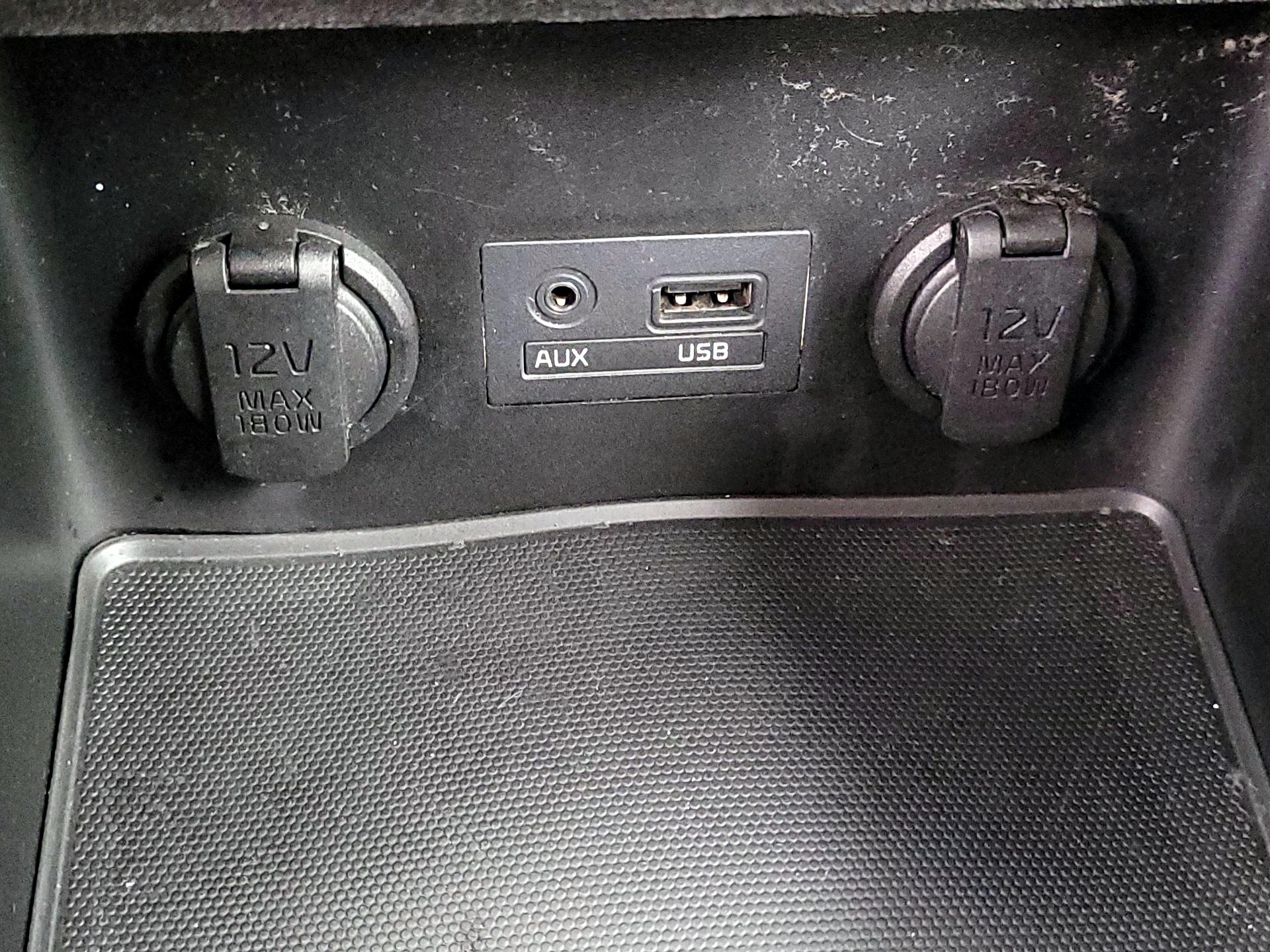 Thumbnail: 2014 Kia Forte - 17