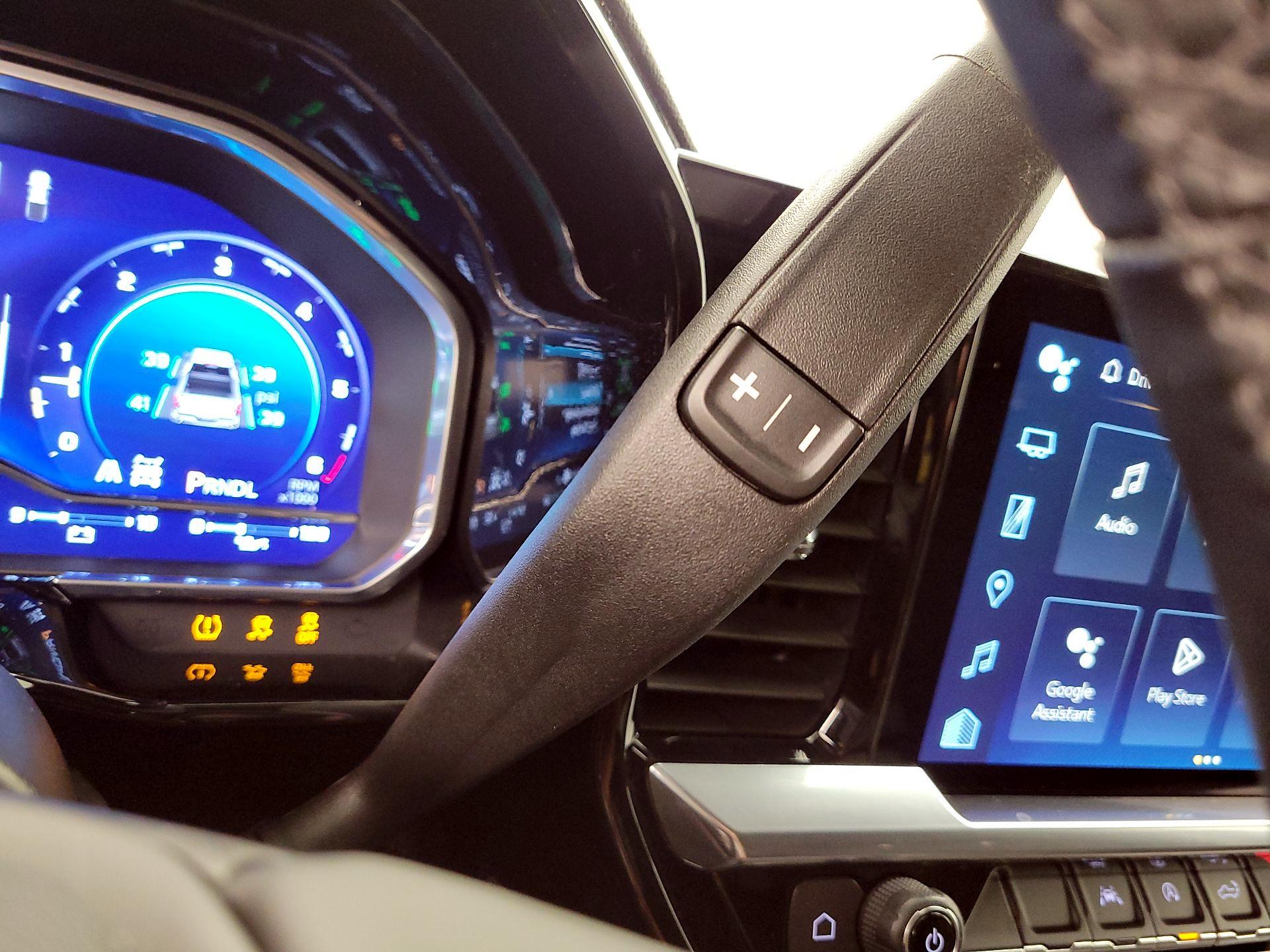 Thumbnail: 2023 Chevrolet Silverado 1500 - 17