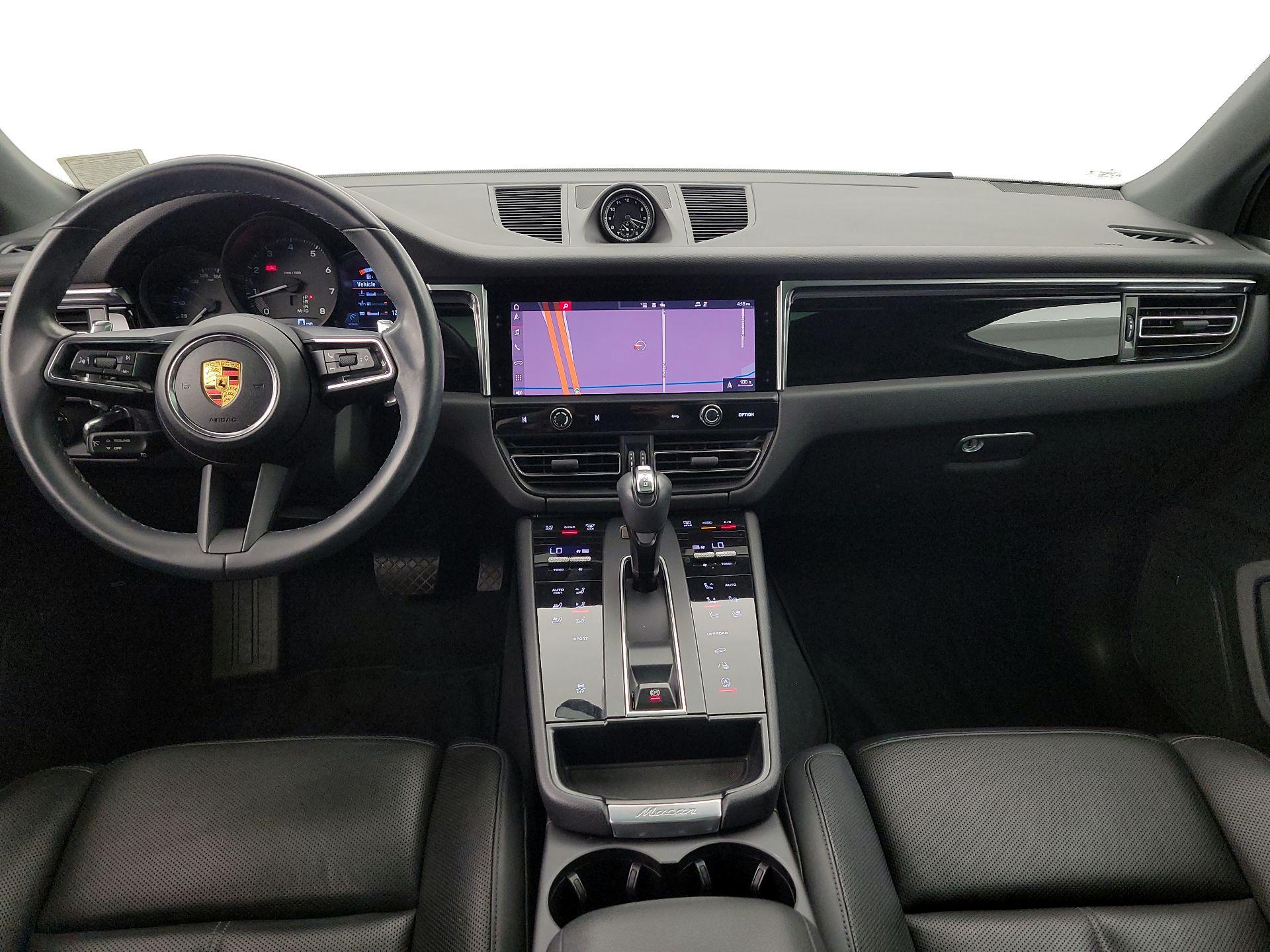 Thumbnail: 2022 Porsche Macan - 9