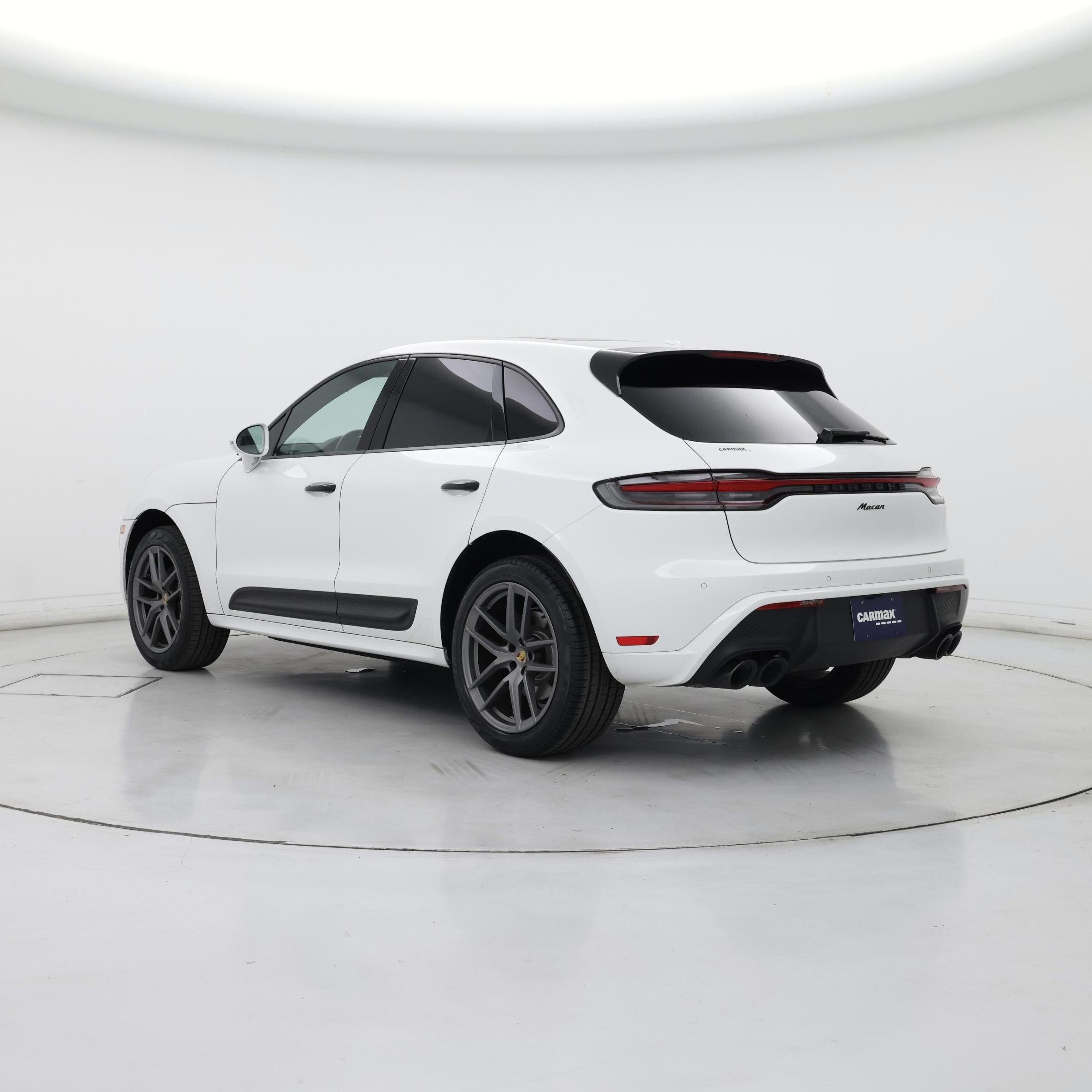 Thumbnail: 2022 Porsche Macan - 2