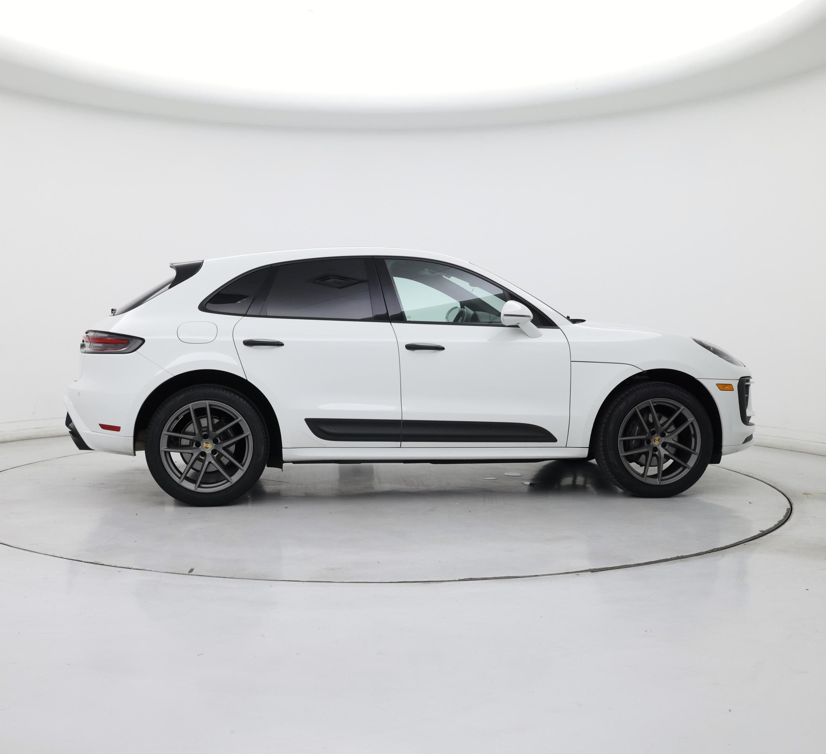 Thumbnail: 2022 Porsche Macan - 7