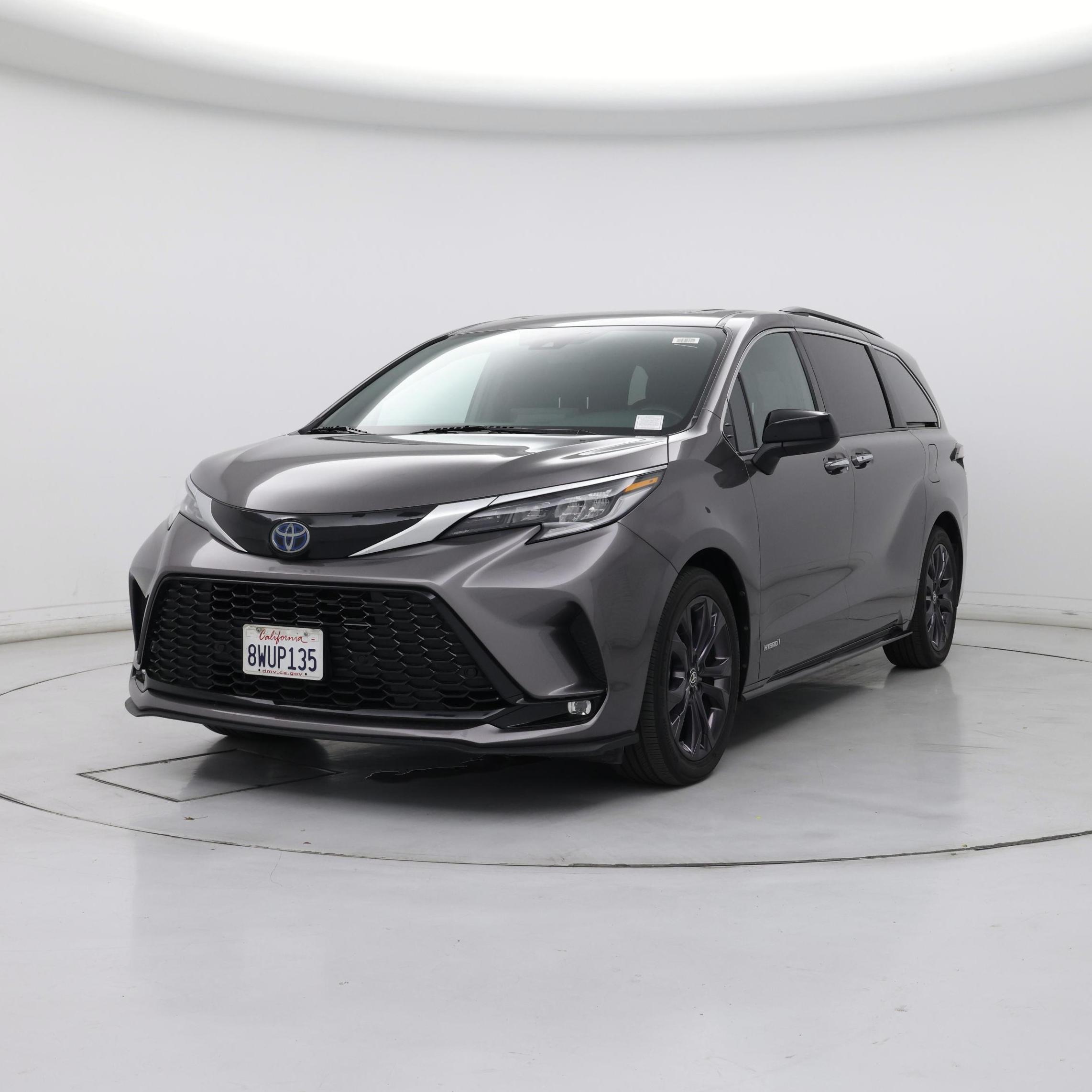 Thumbnail: 2021 Toyota Sienna - 4