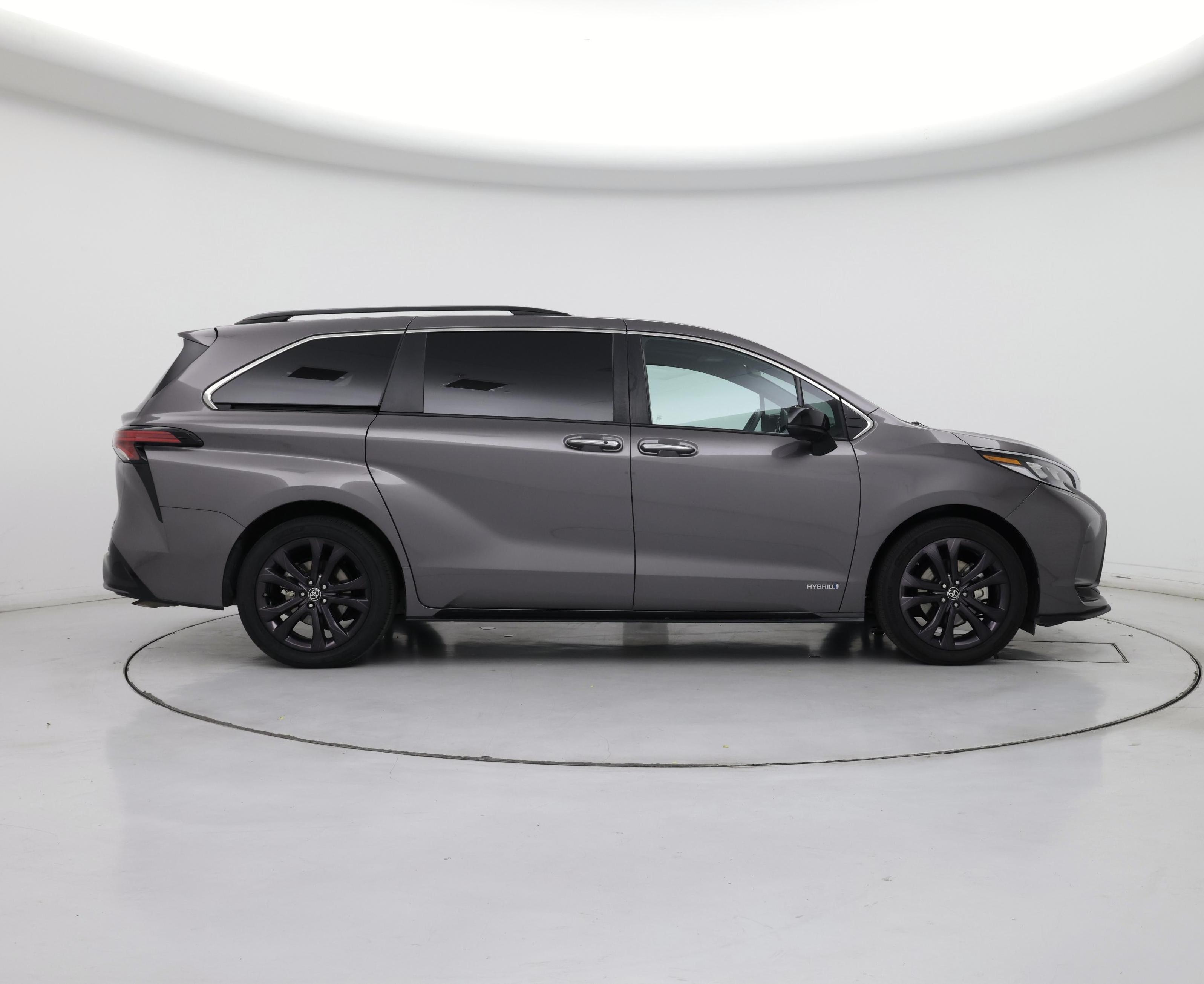 Thumbnail: 2021 Toyota Sienna - 7