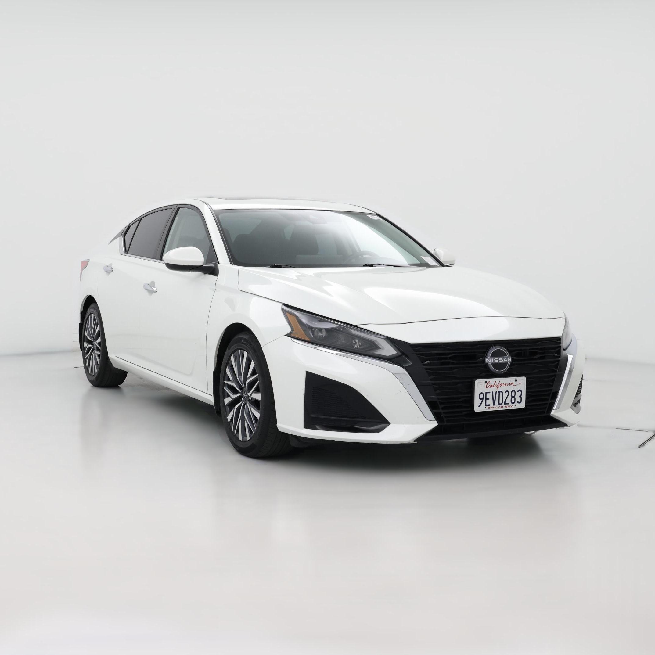 Thumbnail: 2023 Nissan Altima - 1