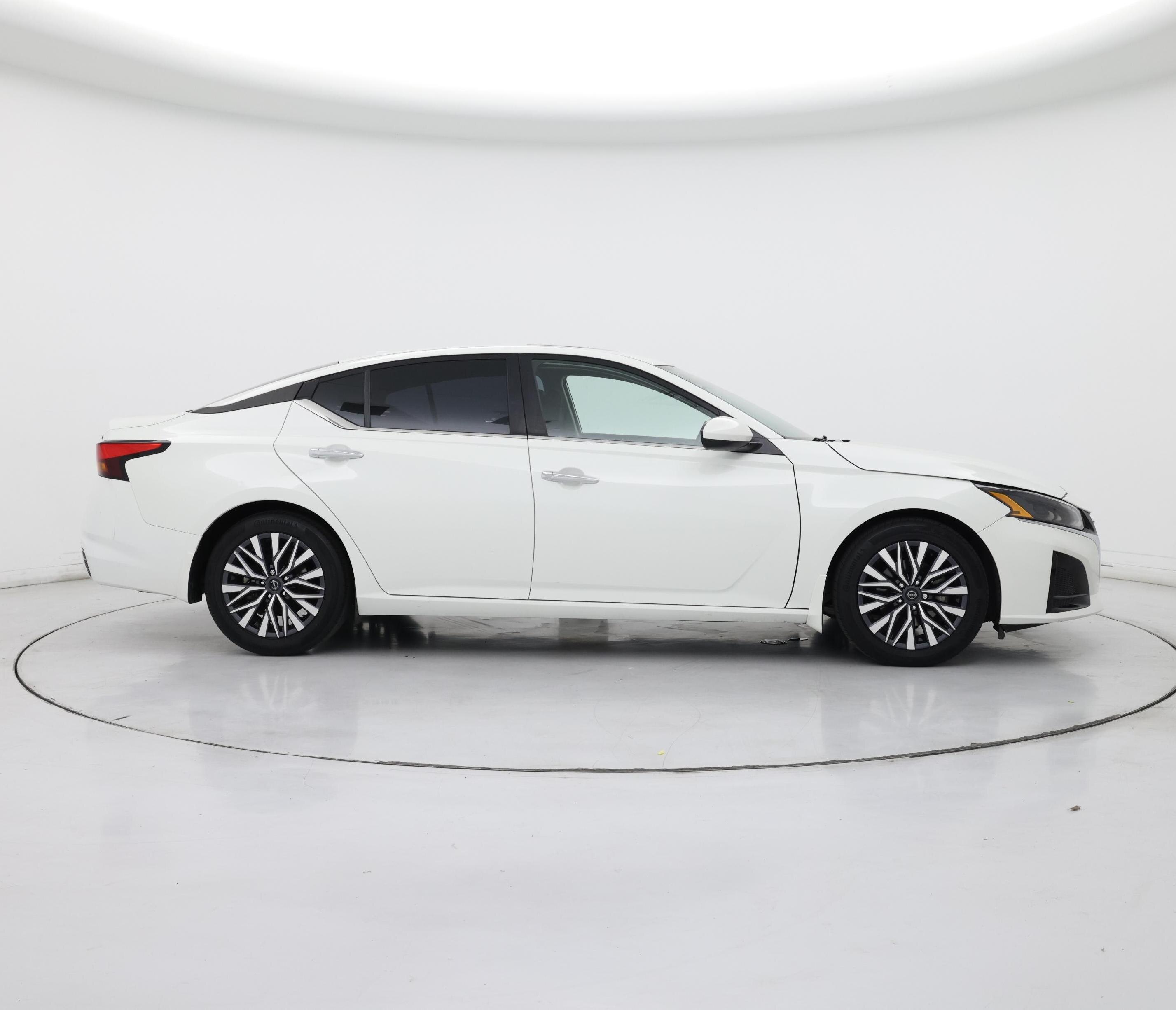 Thumbnail: 2023 Nissan Altima - 7