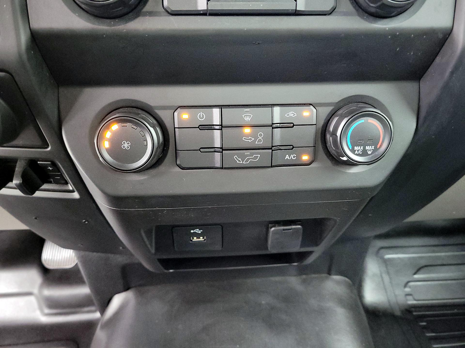 Thumbnail: 2019 Ford F-150 - 16