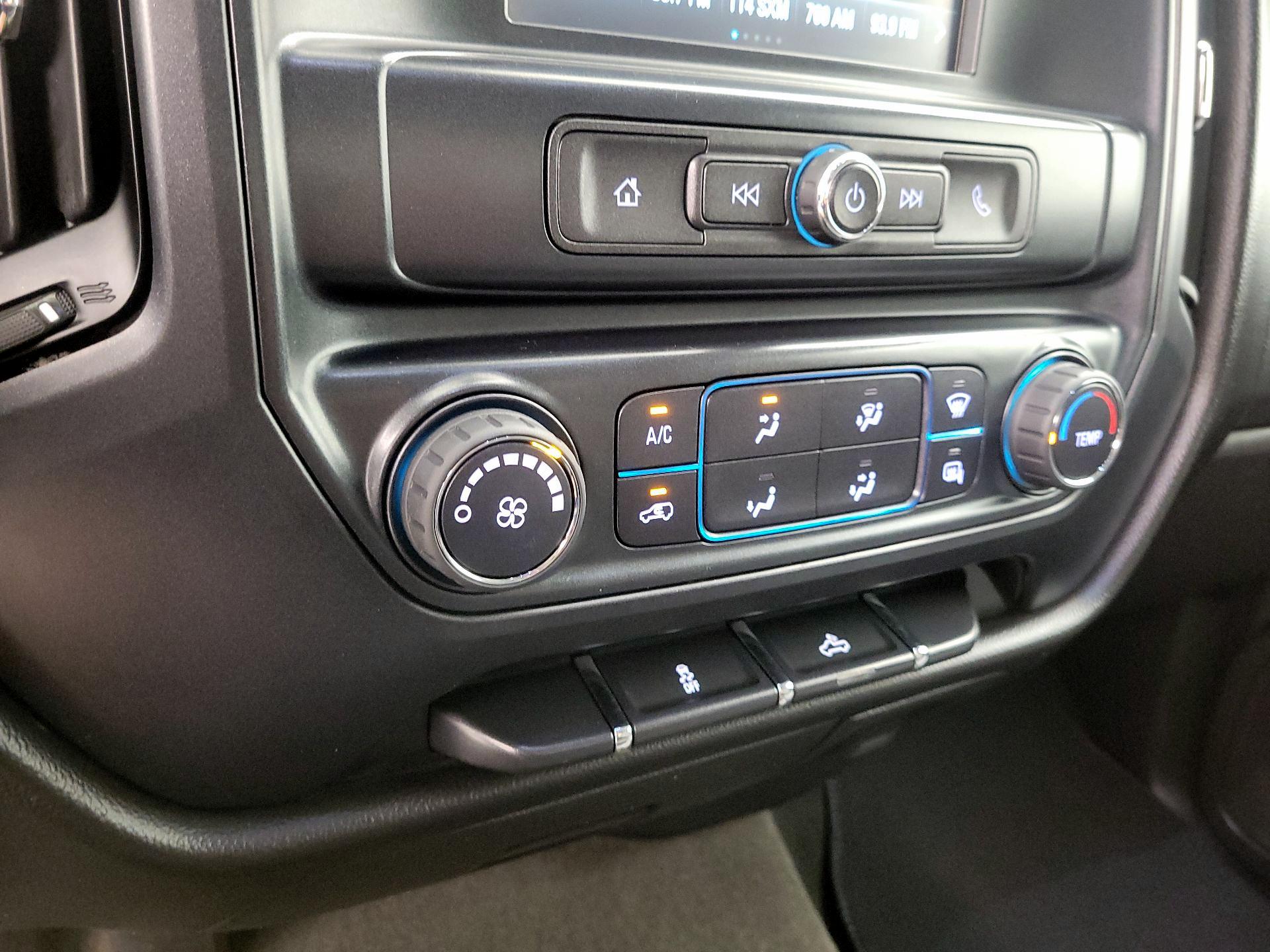 Thumbnail: 2018 Chevrolet Silverado 1500 - 16