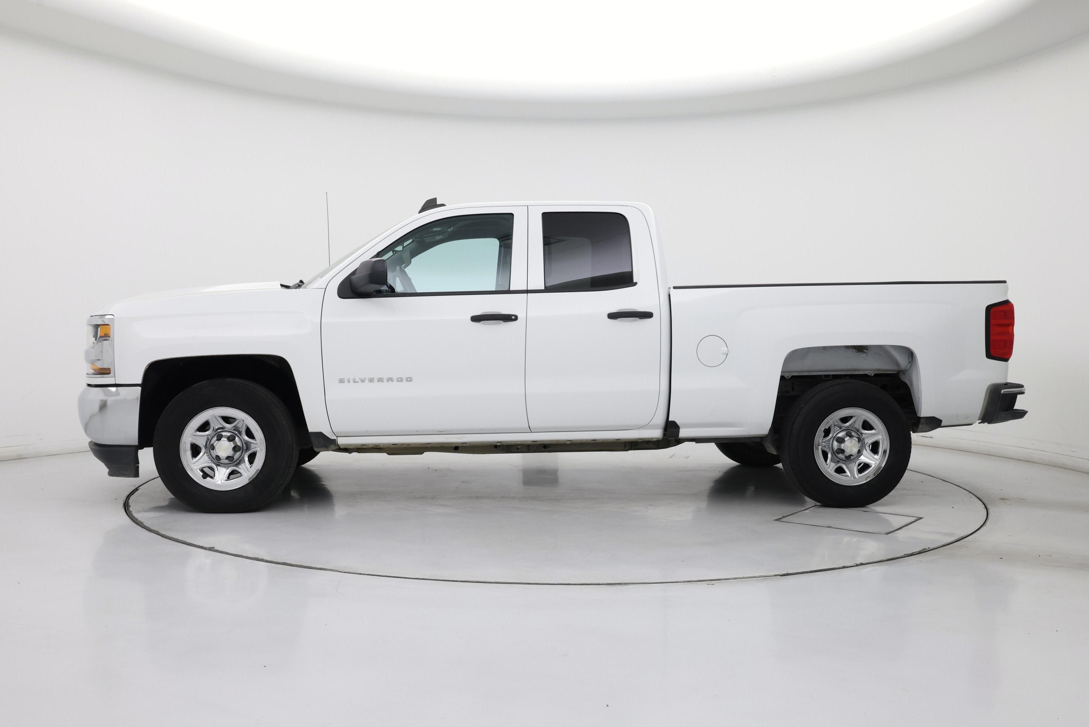 Thumbnail: 2018 Chevrolet Silverado 1500 - 3
