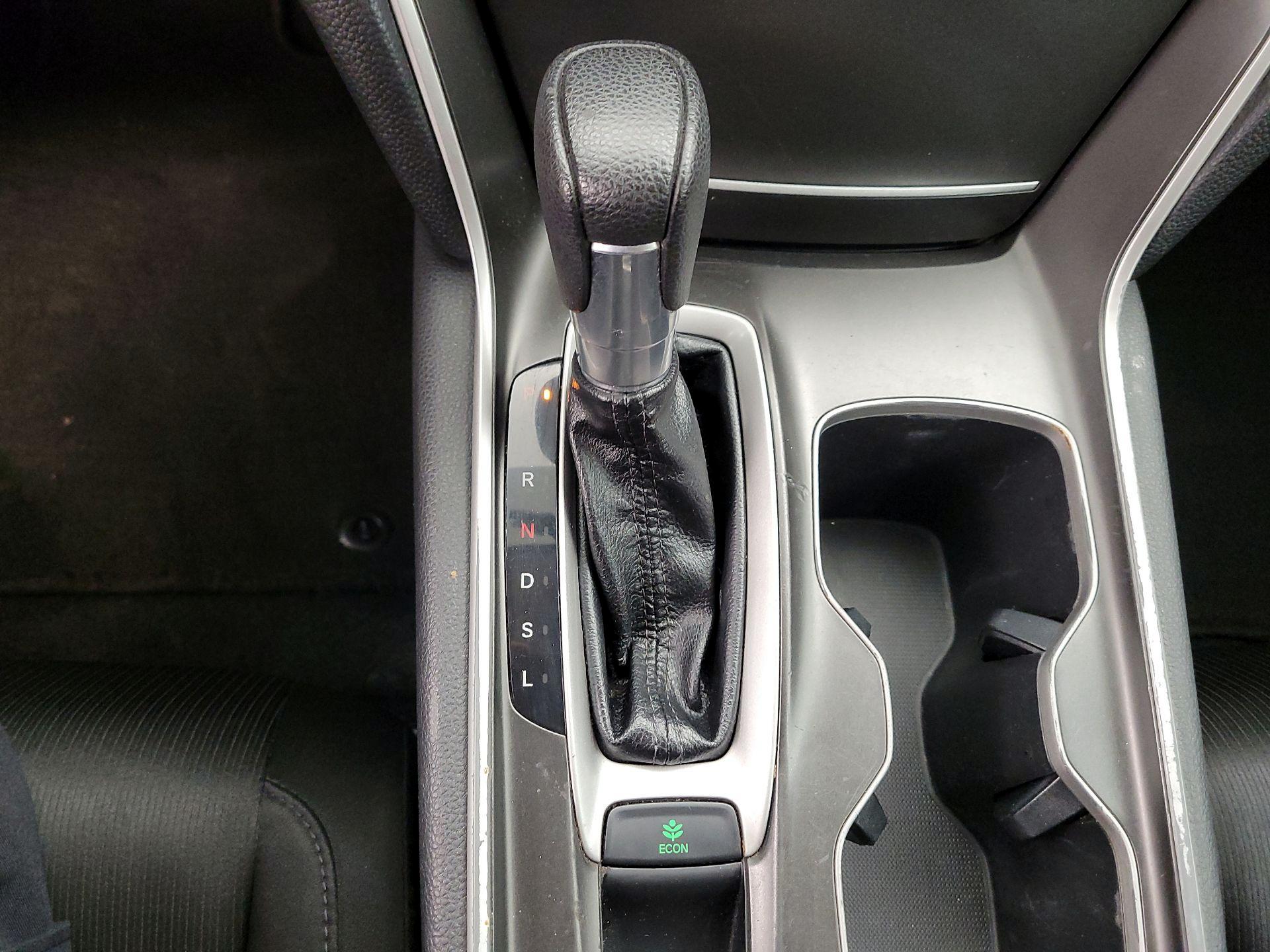 Thumbnail: 2019 Honda Accord - 17