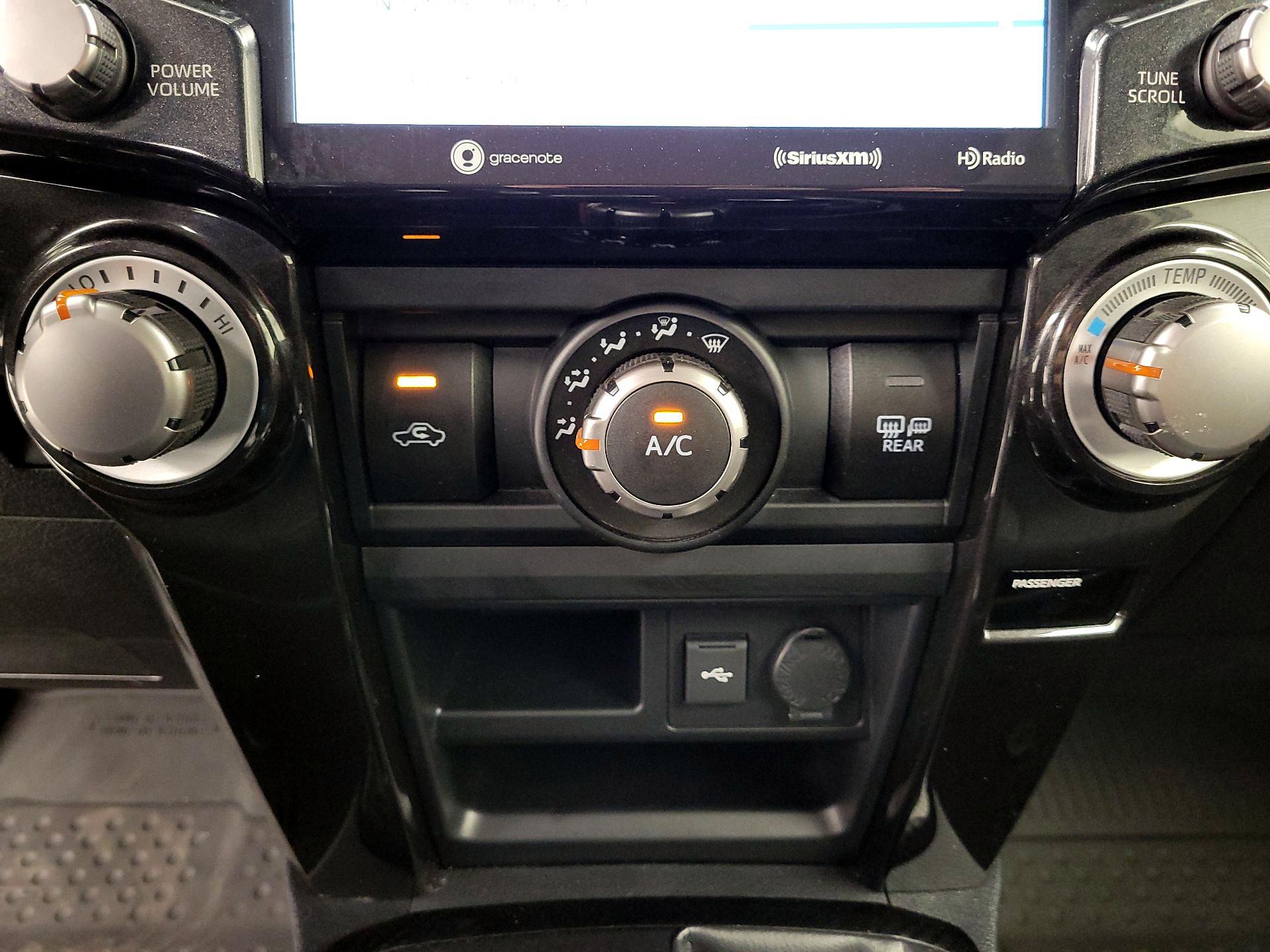 Thumbnail: 2021 Toyota 4Runner - 17