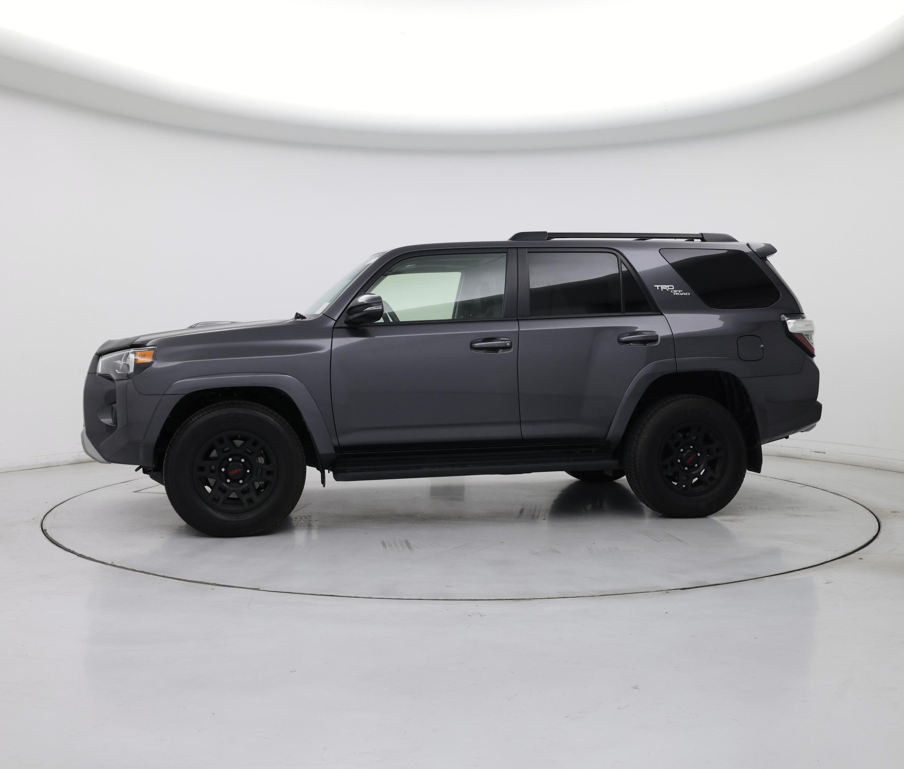 Thumbnail: 2021 Toyota 4Runner - 3