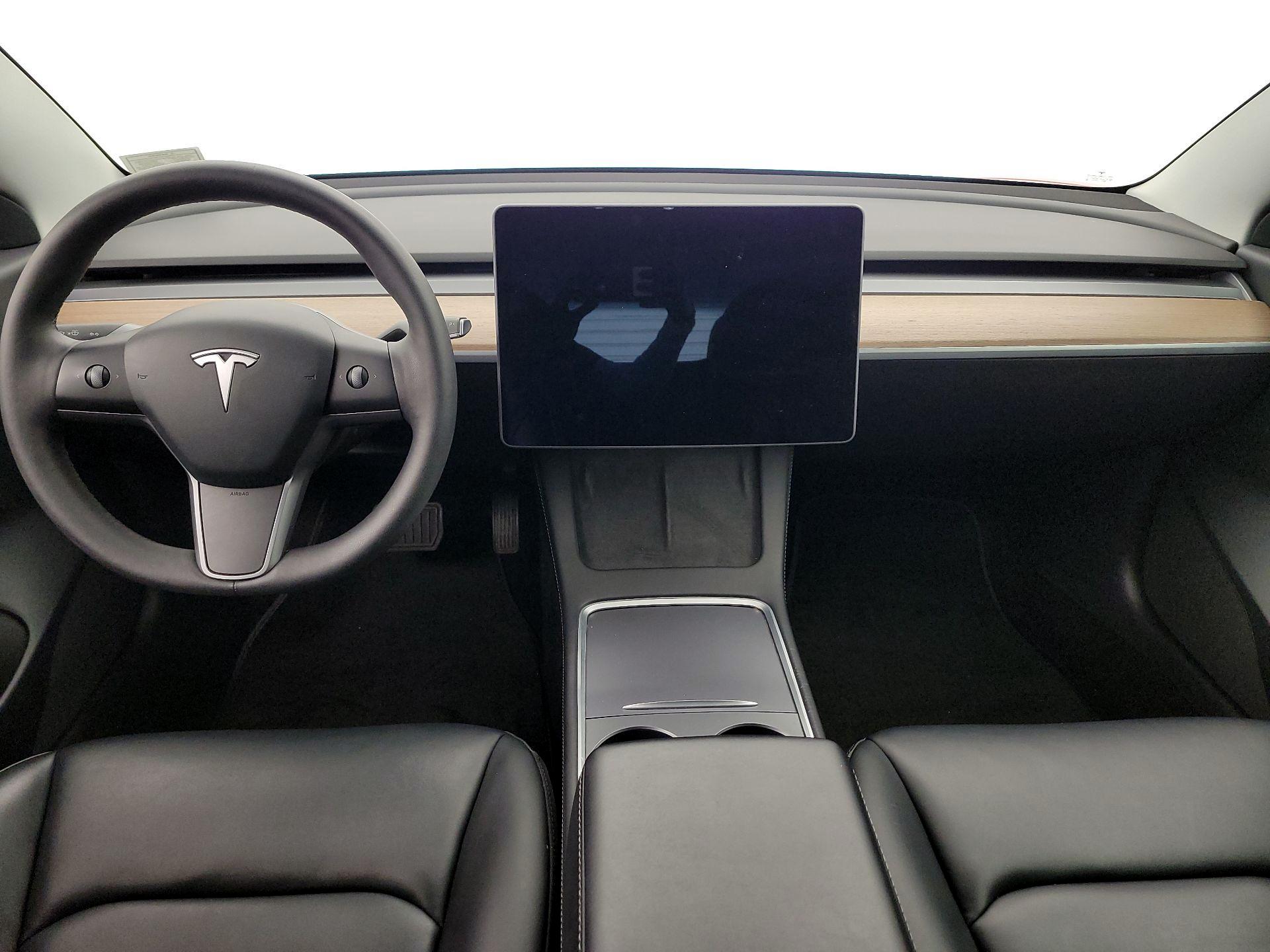 Thumbnail: 2021 Tesla Model 3 - 9