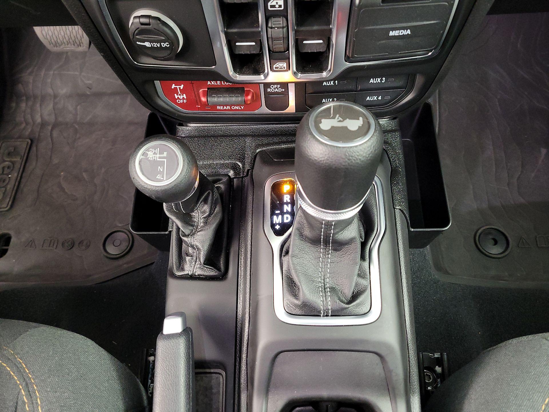 Thumbnail: 2024 Jeep Wrangler - 17