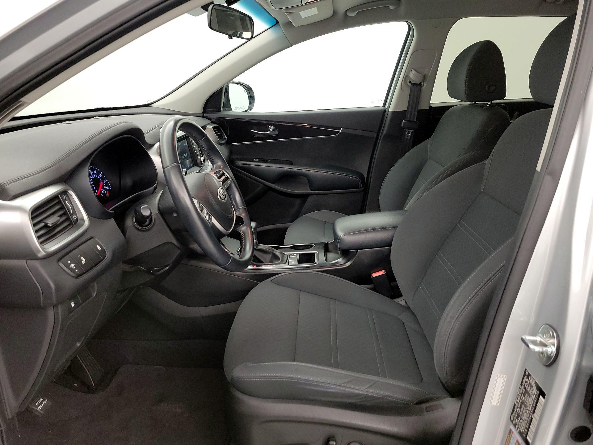 Thumbnail: 2020 Kia Sorento - 11