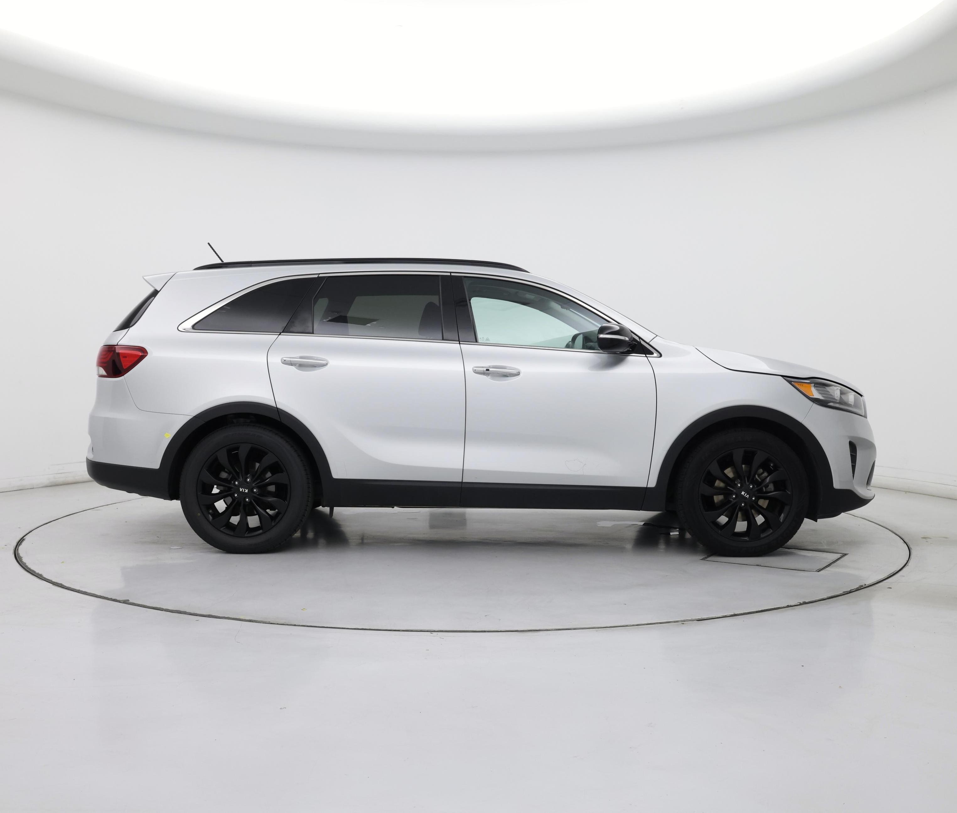 Thumbnail: 2020 Kia Sorento - 7