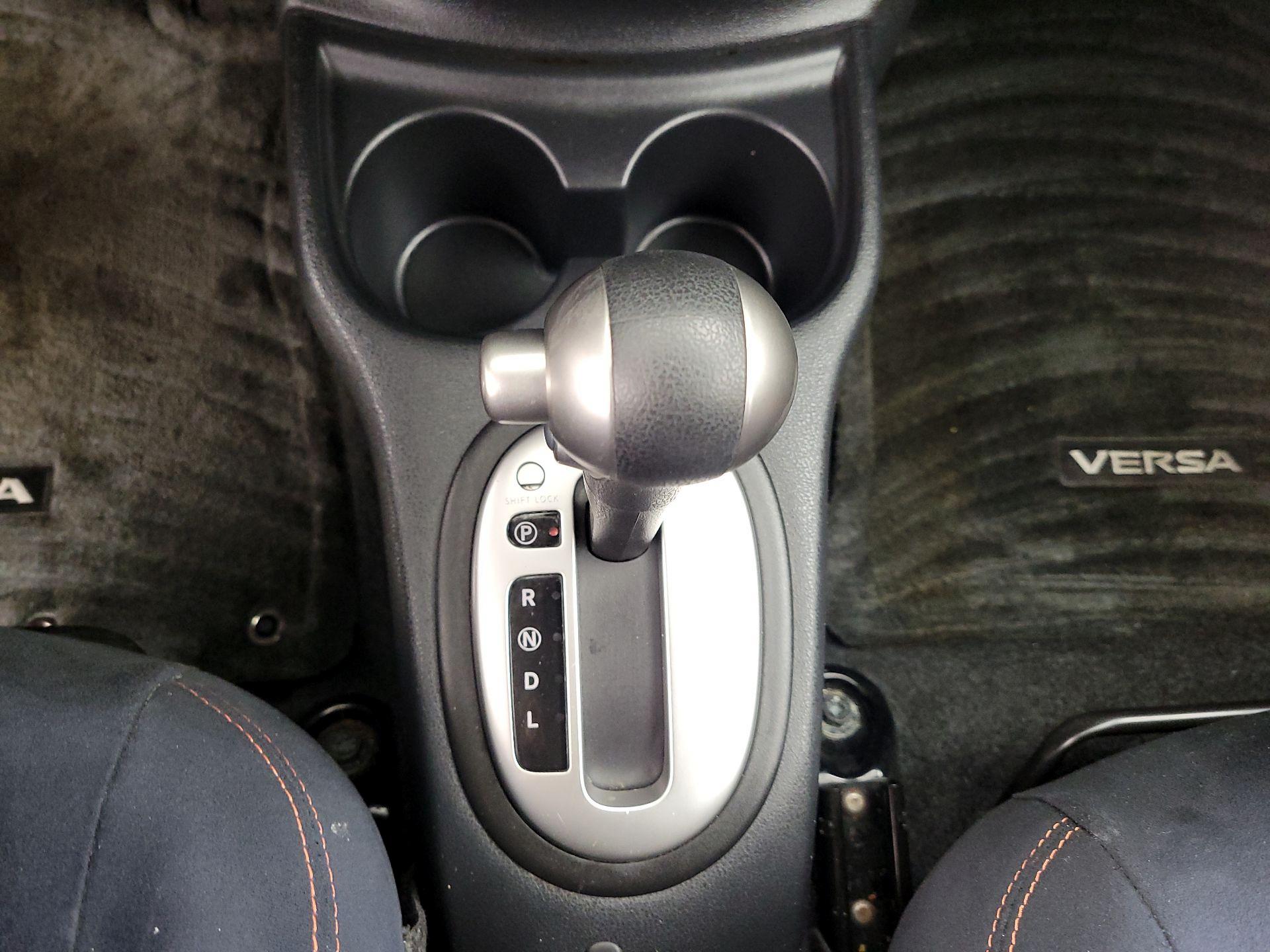 Thumbnail: 2016 Nissan Versa Note - 16
