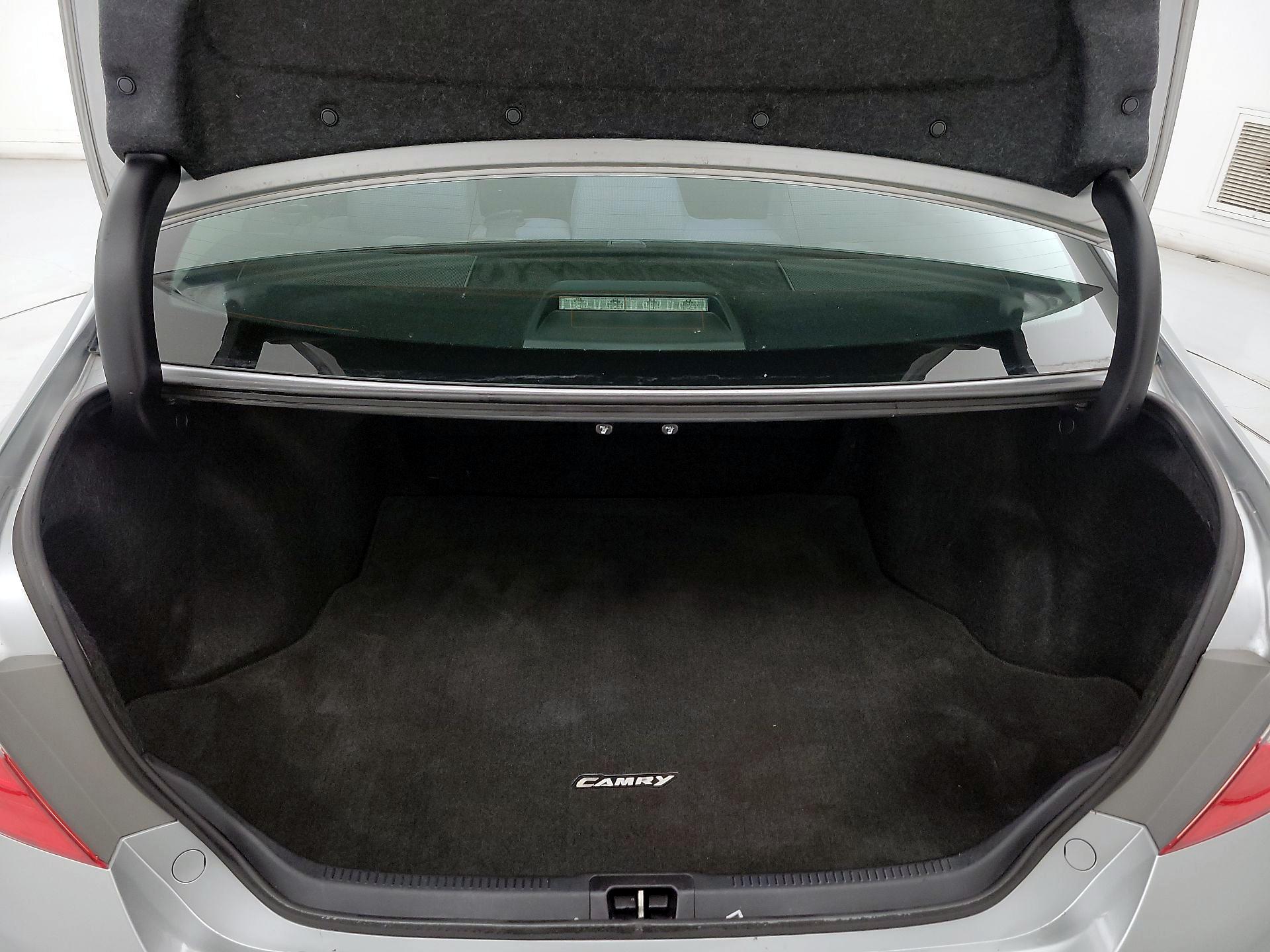 Thumbnail: 2015 Toyota Camry - 20