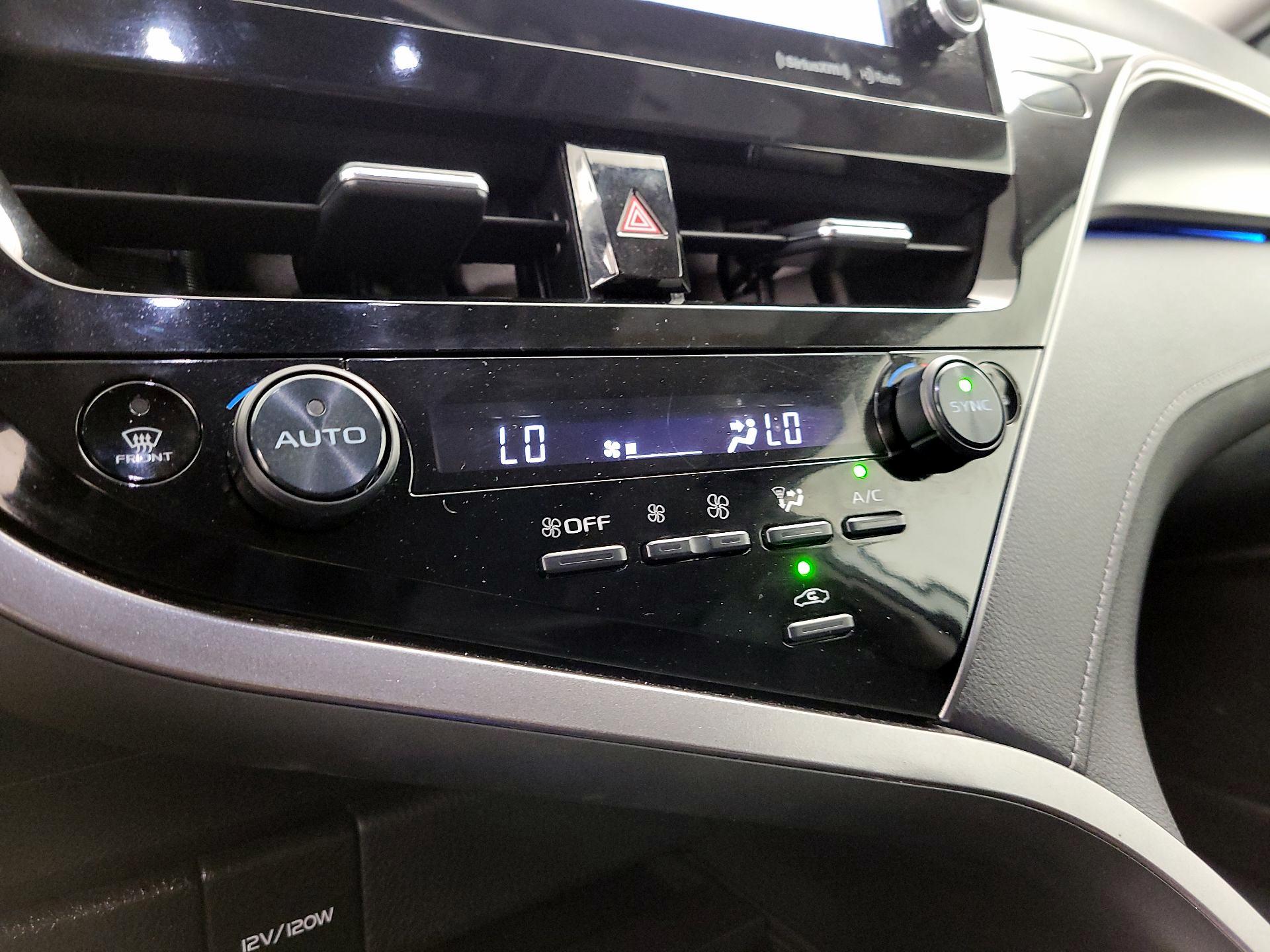 Thumbnail: 2024 Toyota Camry - 15