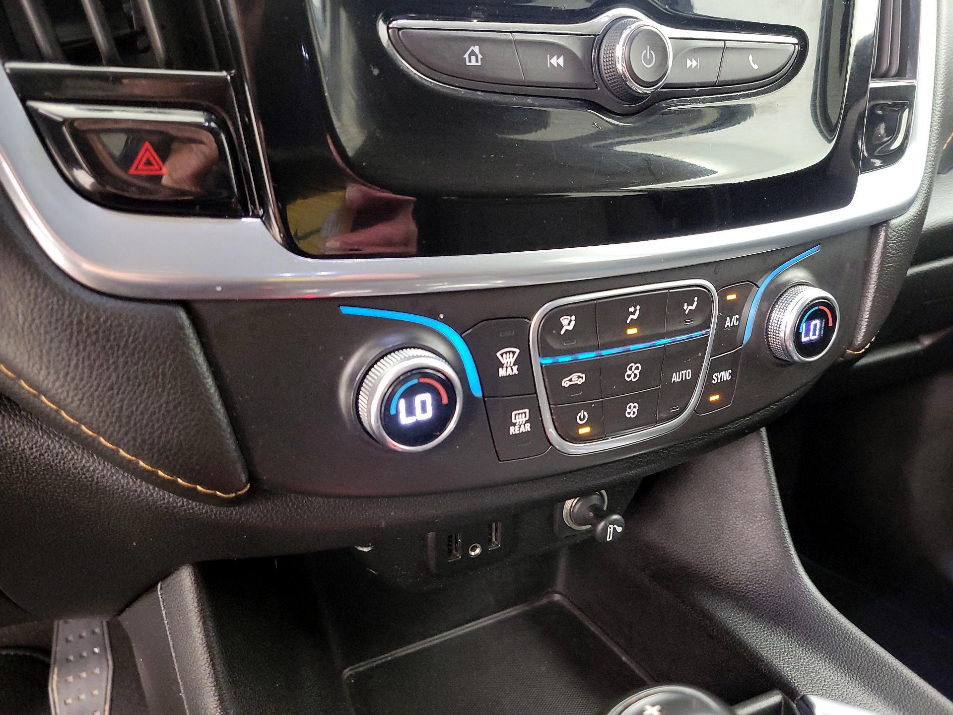 Thumbnail: 2019 Chevrolet Traverse - 16