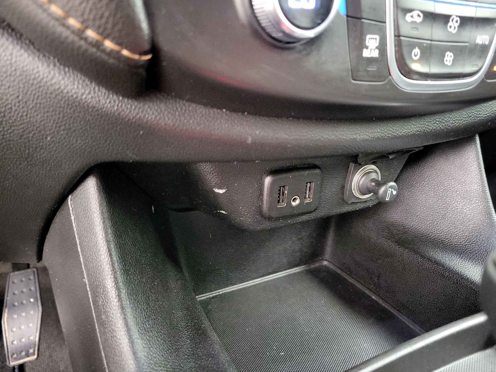 Thumbnail: 2019 Chevrolet Traverse - 18