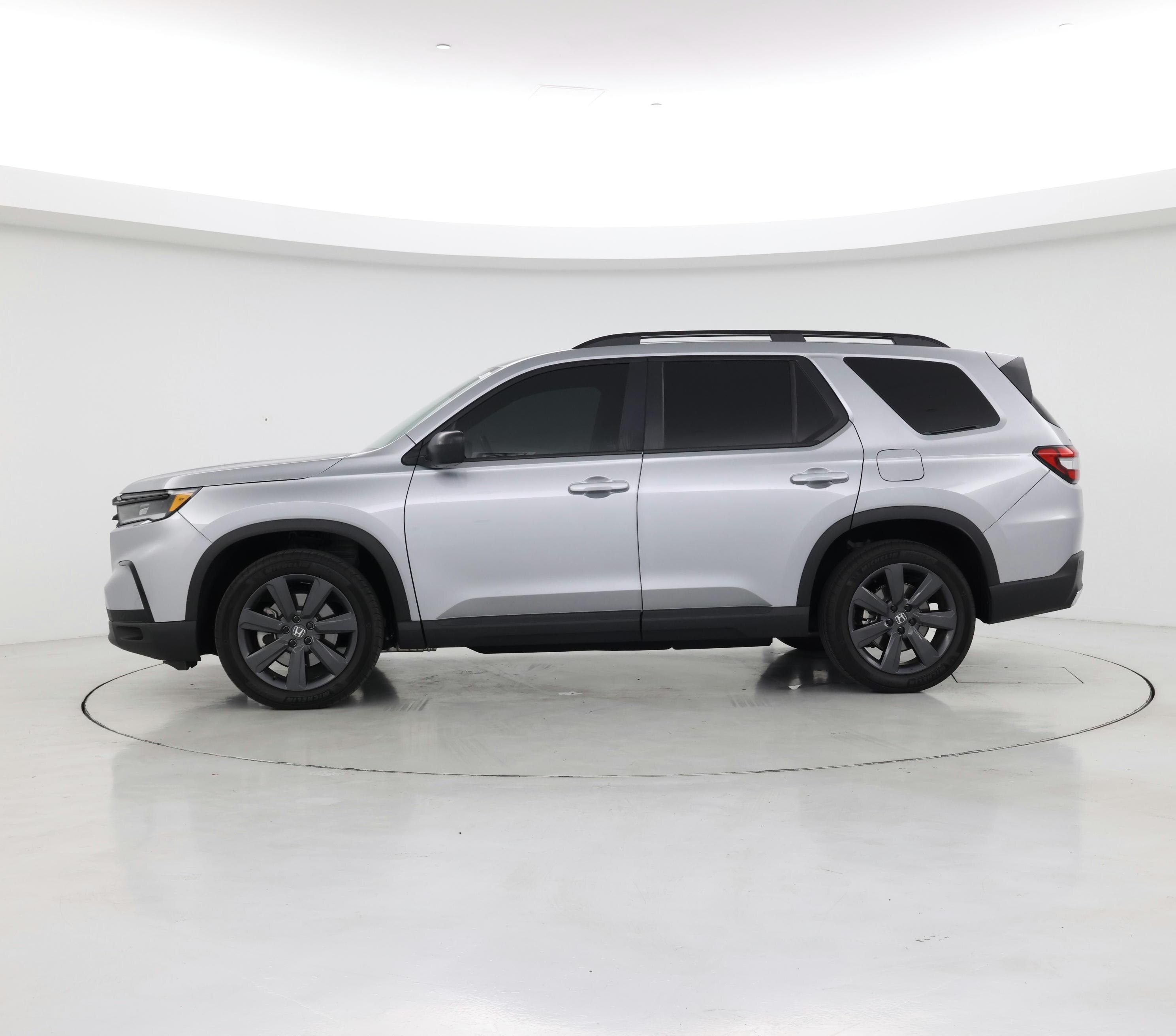 Thumbnail: 2023 Honda Pilot - 3