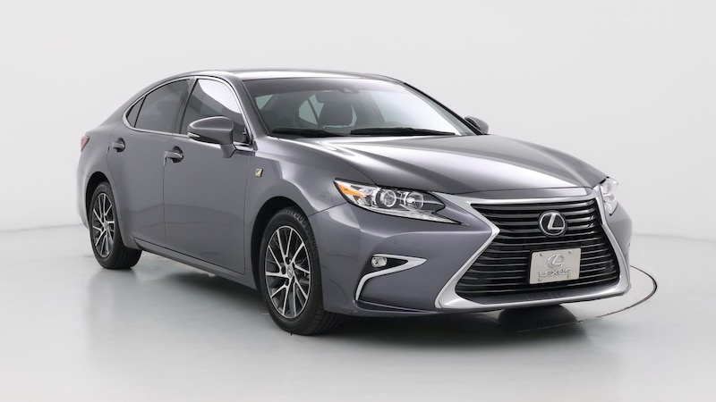 2017 Lexus ES 350 Hero Image
