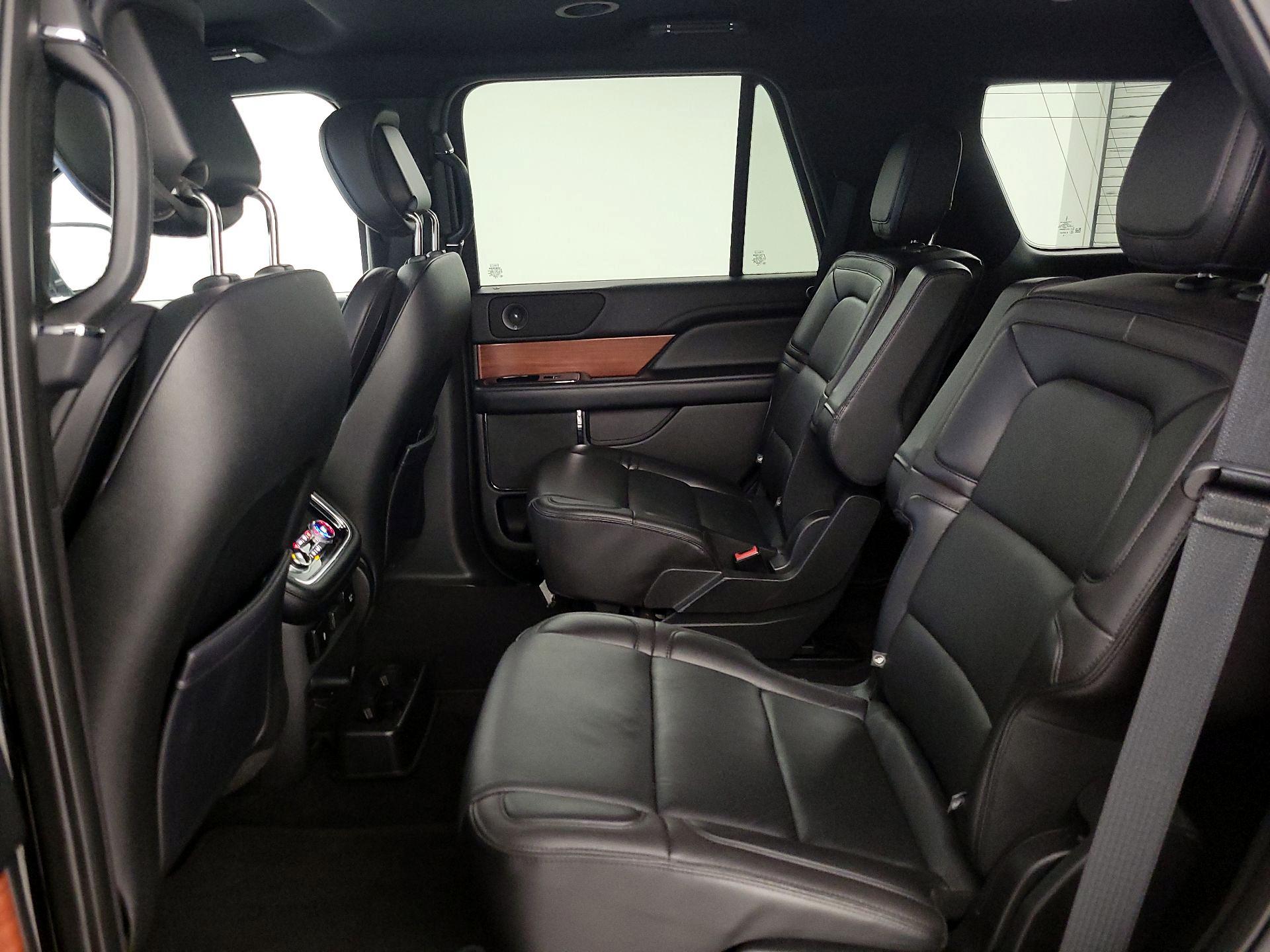 Thumbnail: 2018 Lincoln Navigator - 20
