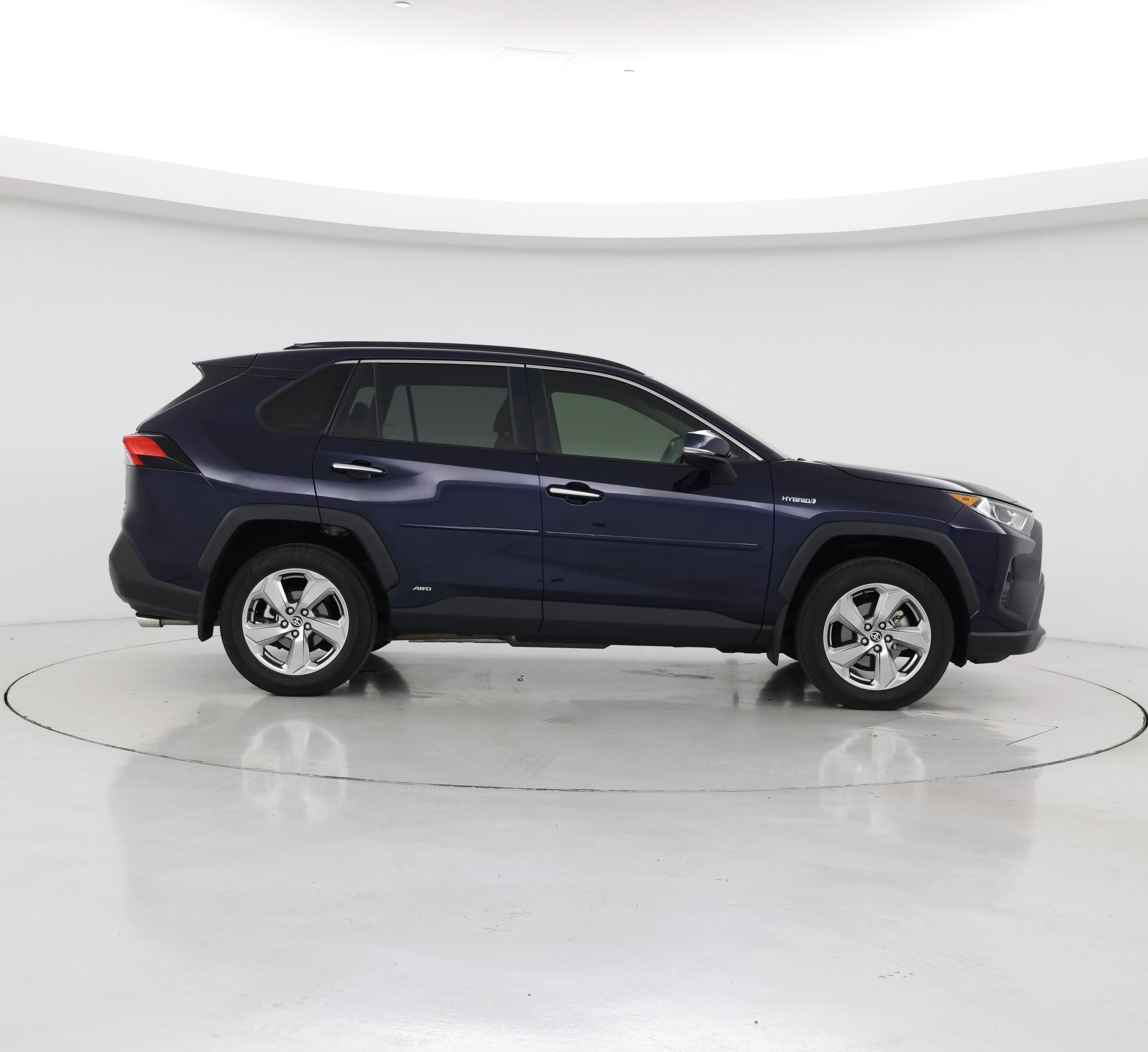 Thumbnail: 2020 Toyota RAV4 - 7
