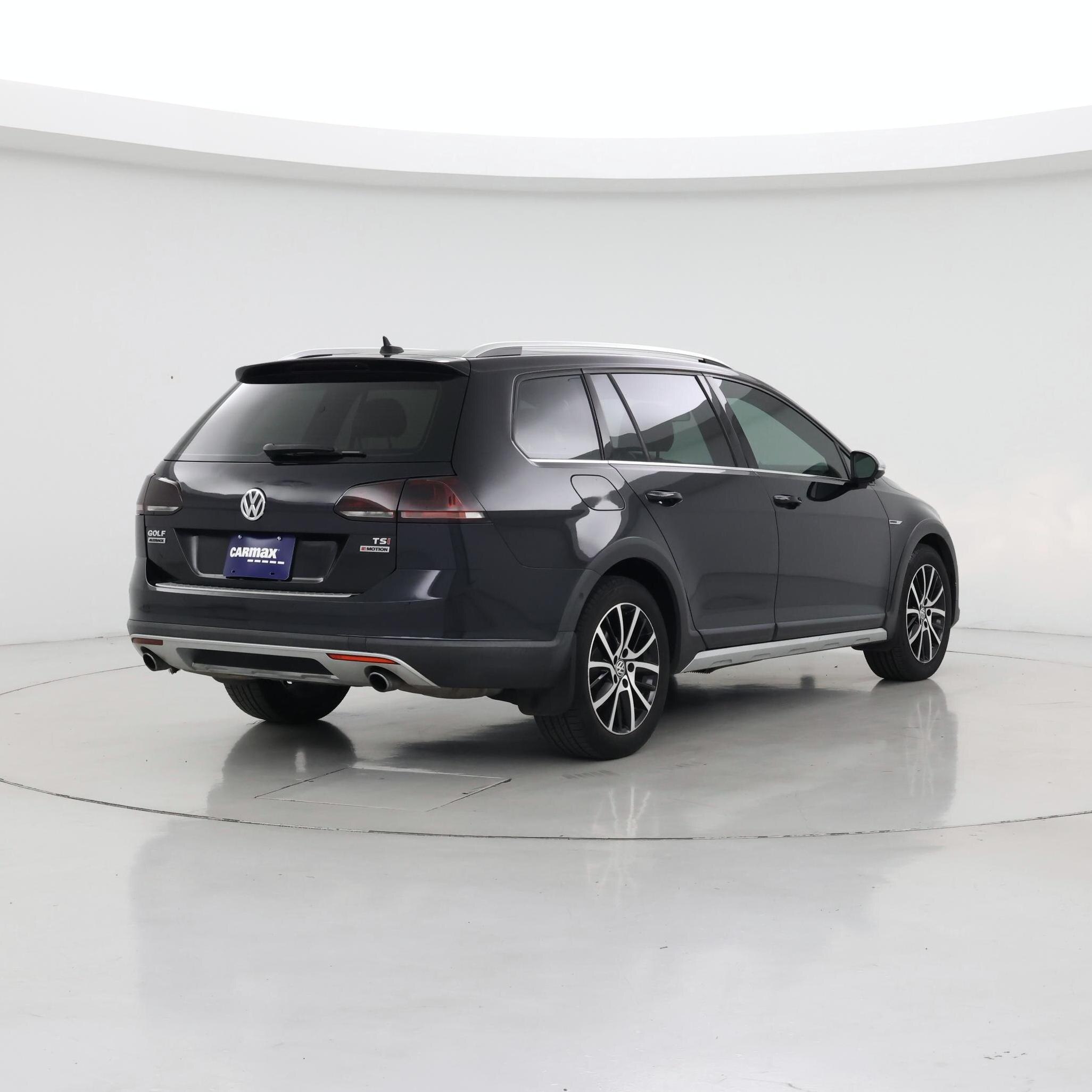 Thumbnail: 2017 Volkswagen Golf - 8