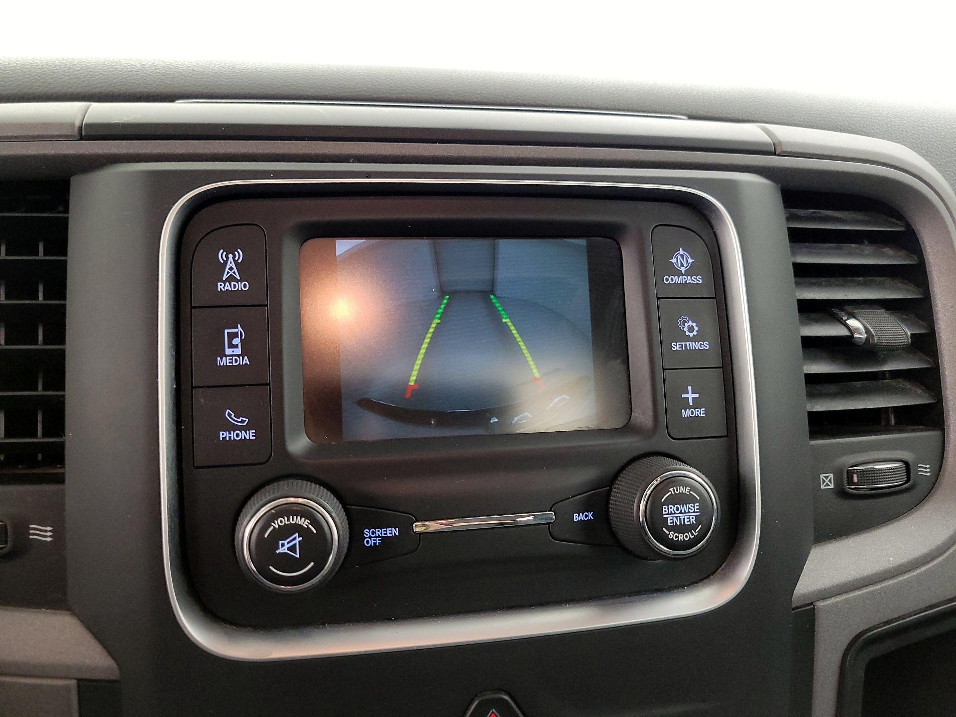 Thumbnail: 2019 RAM 1500 Classic - 14