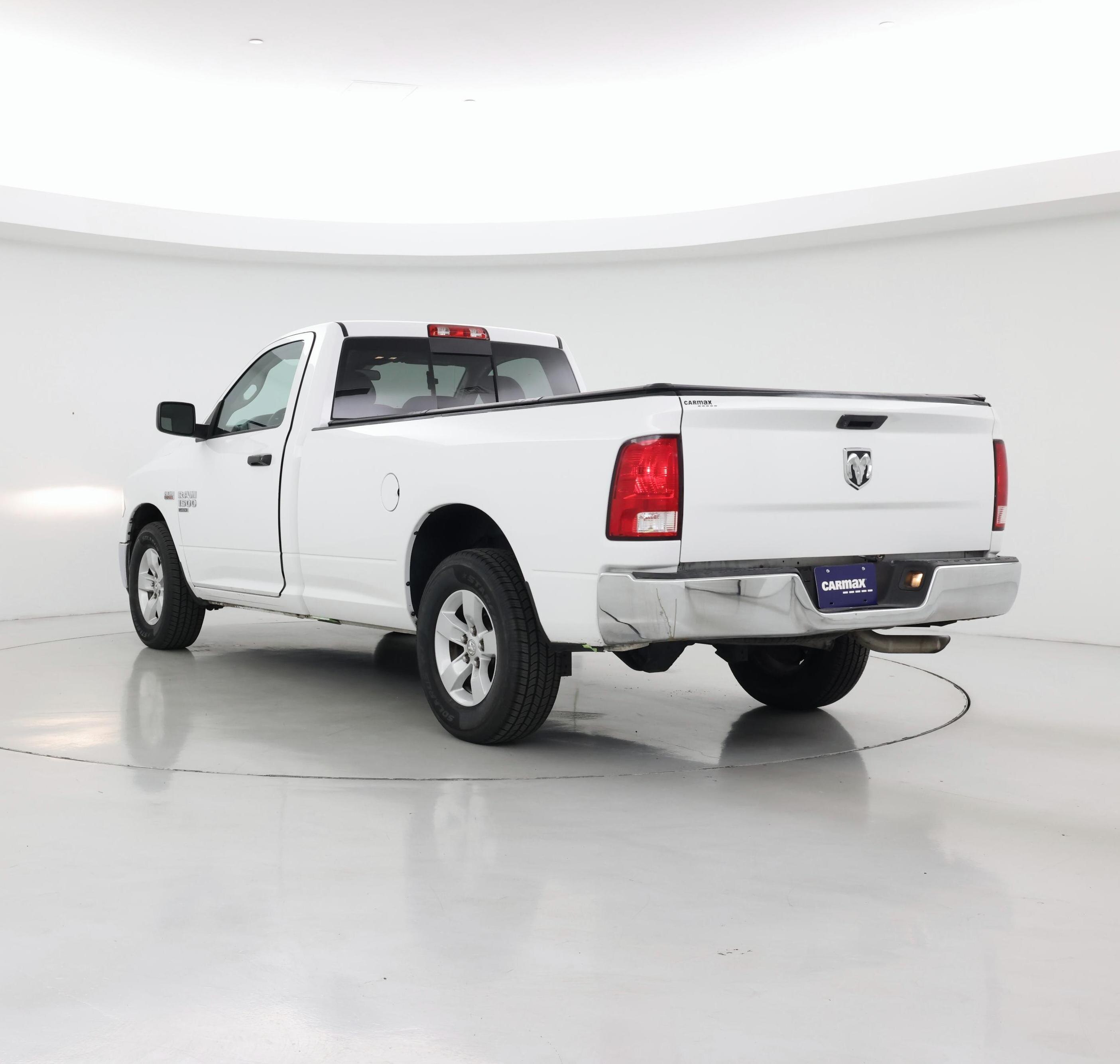 Thumbnail: 2019 RAM 1500 Classic - 2