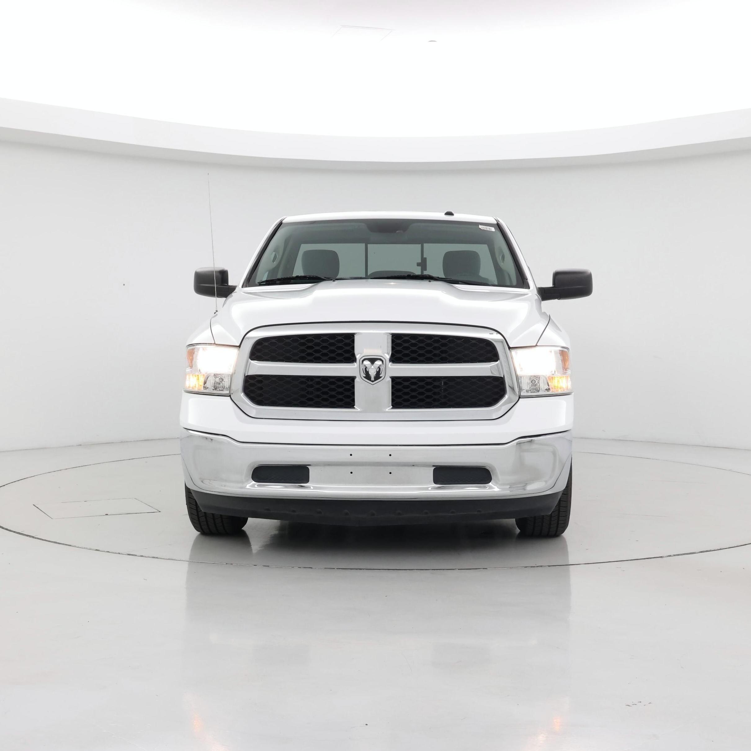 Thumbnail: 2019 RAM 1500 Classic - 5