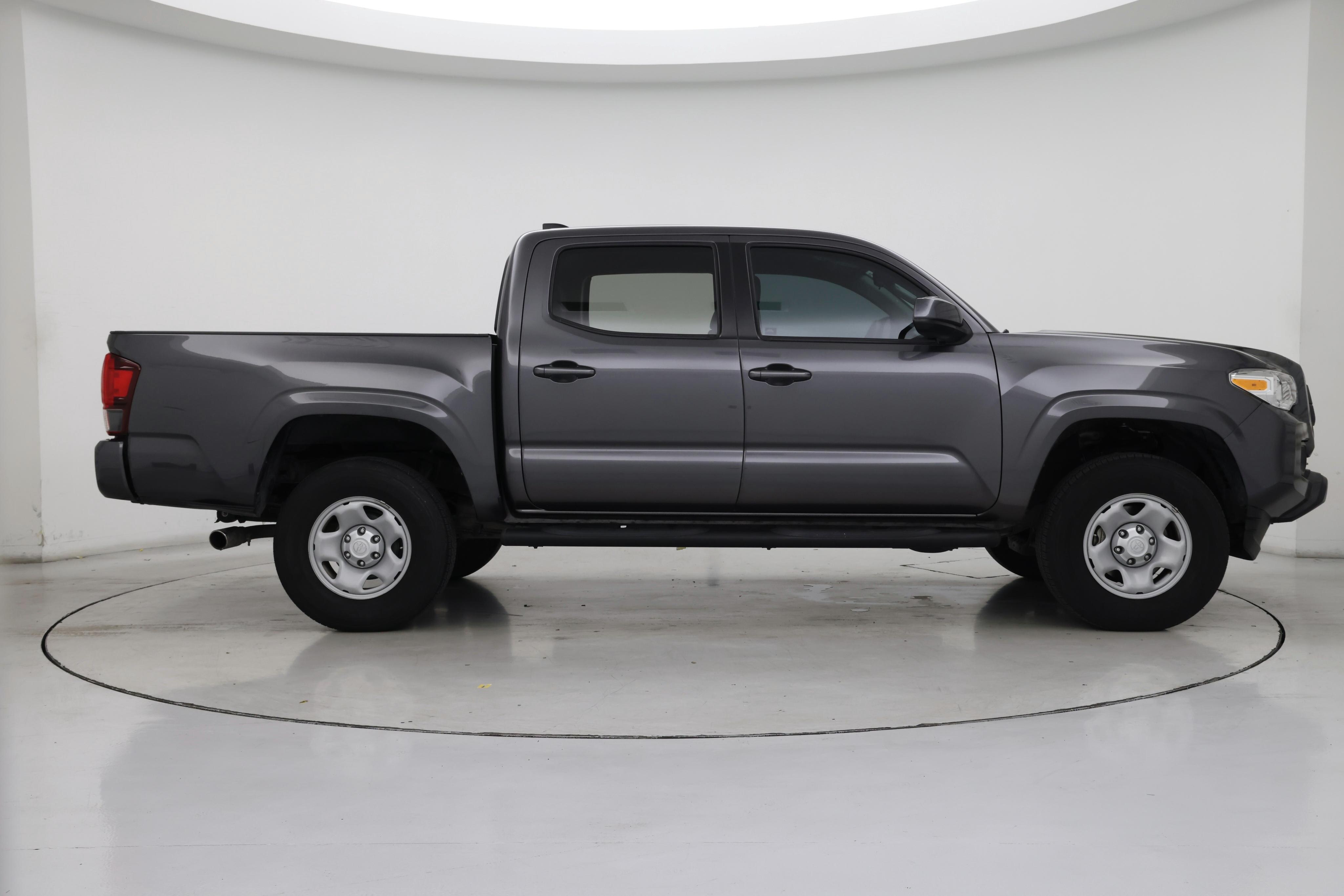 Thumbnail: 2022 Toyota Tacoma - 7