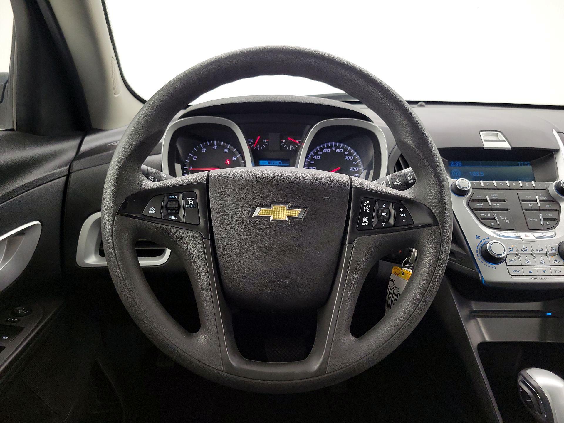 Thumbnail: 2015 Chevrolet Equinox - 10