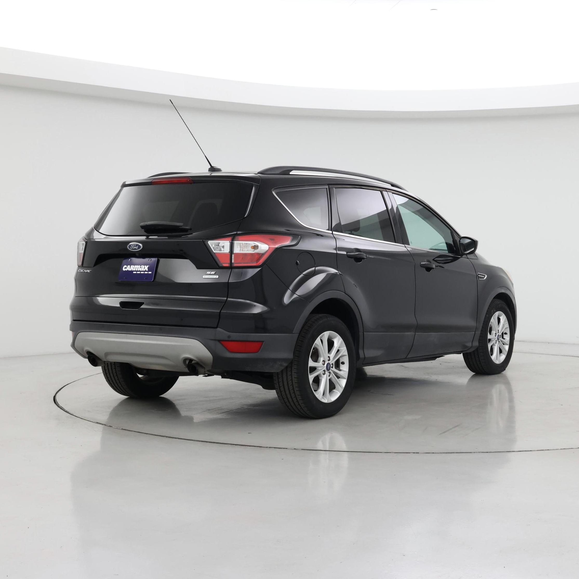 Thumbnail: 2017 Ford Escape - 8