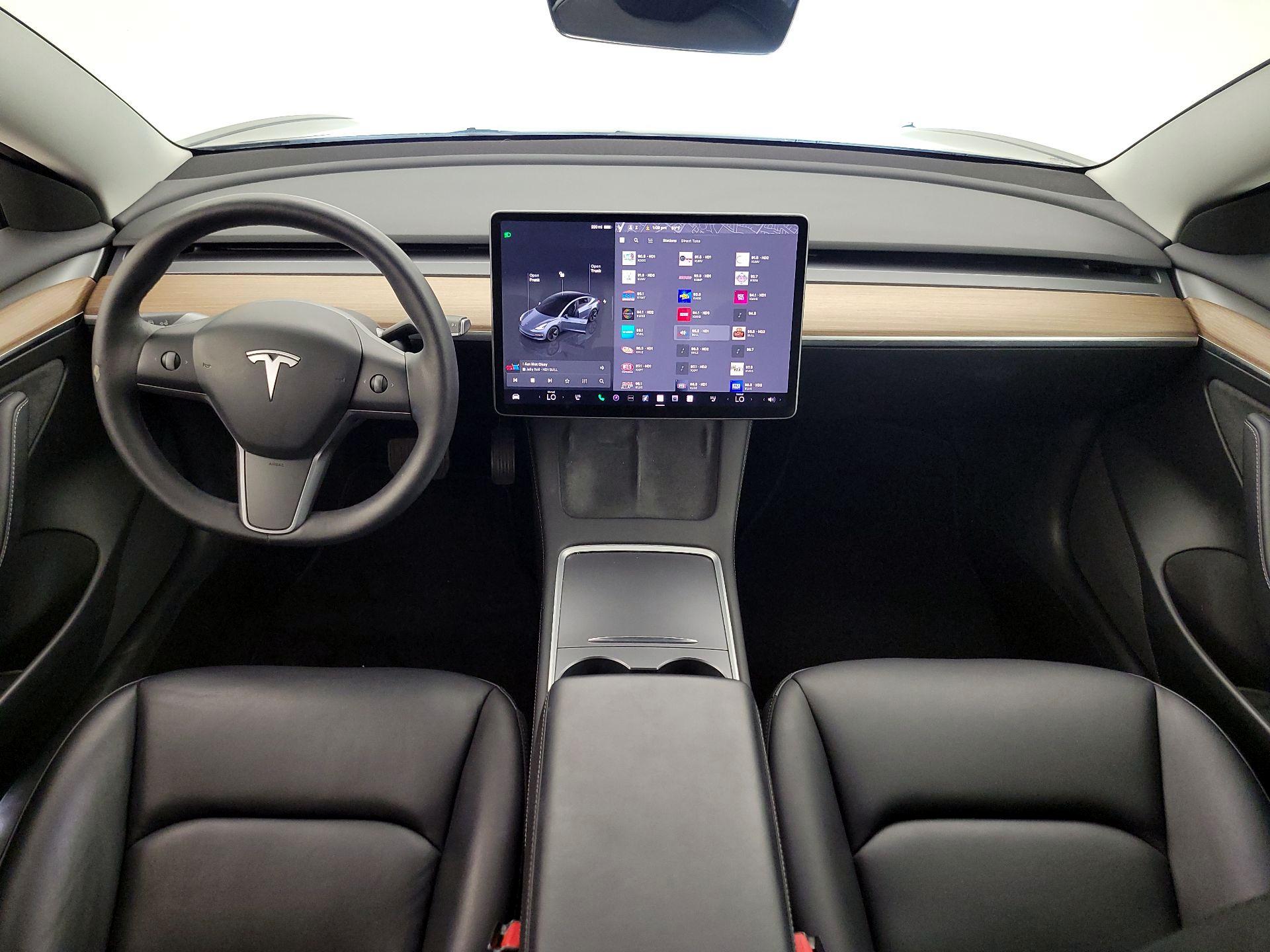 Thumbnail: 2023 Tesla Model 3 - 9