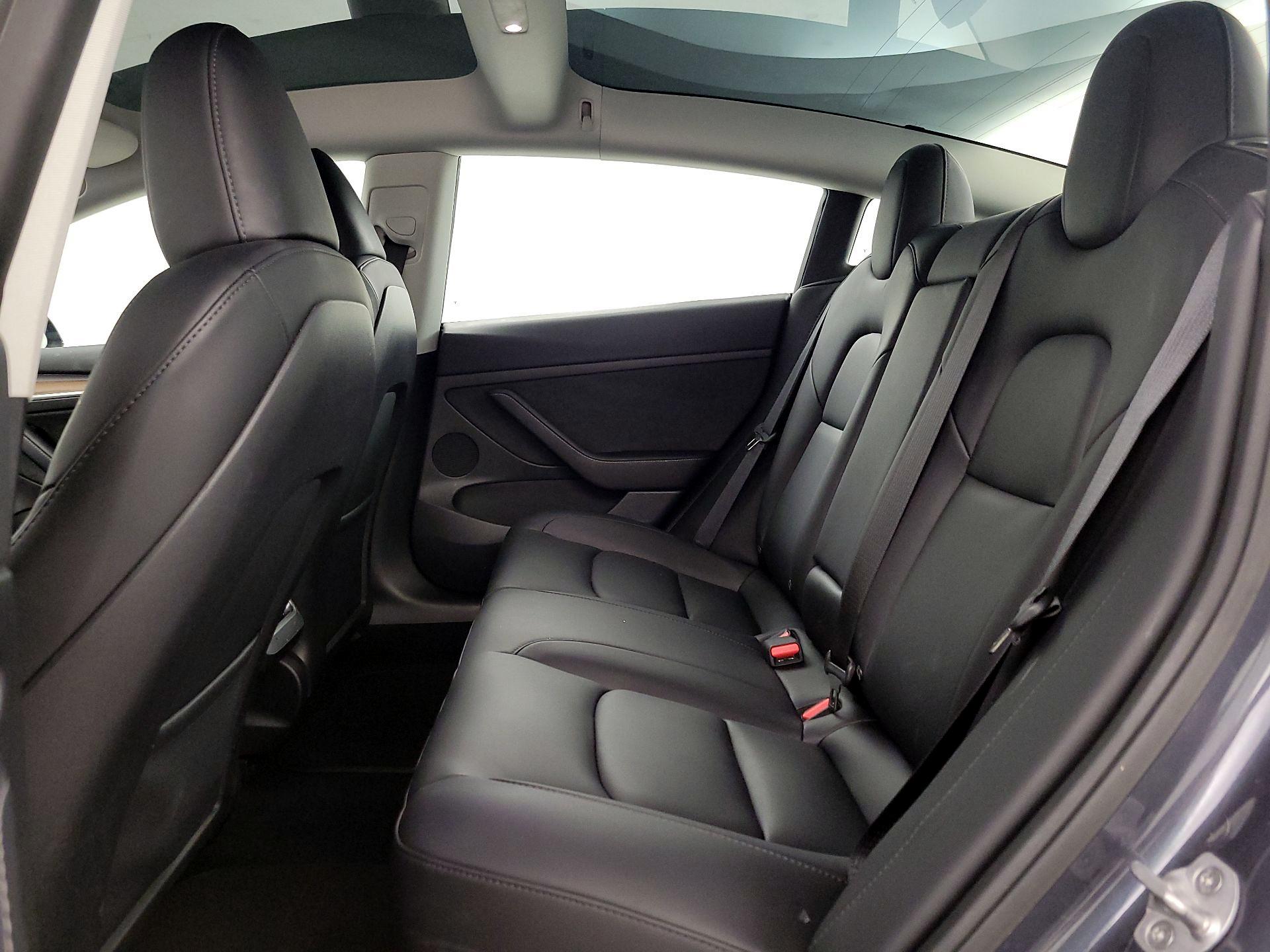 Thumbnail: 2023 Tesla Model 3 - 20