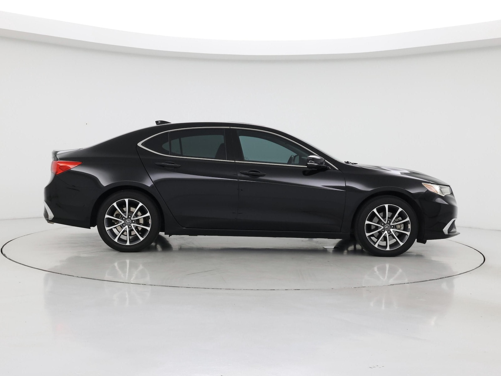 Image 8 of 2018 Acura TLX